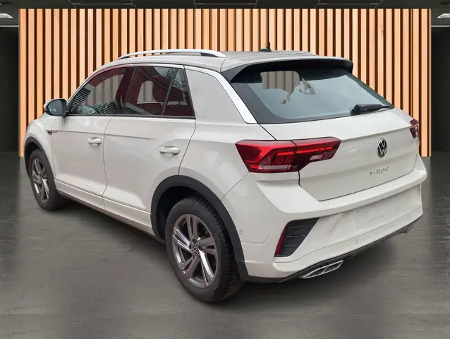 Volkswagen T-Roc view 5