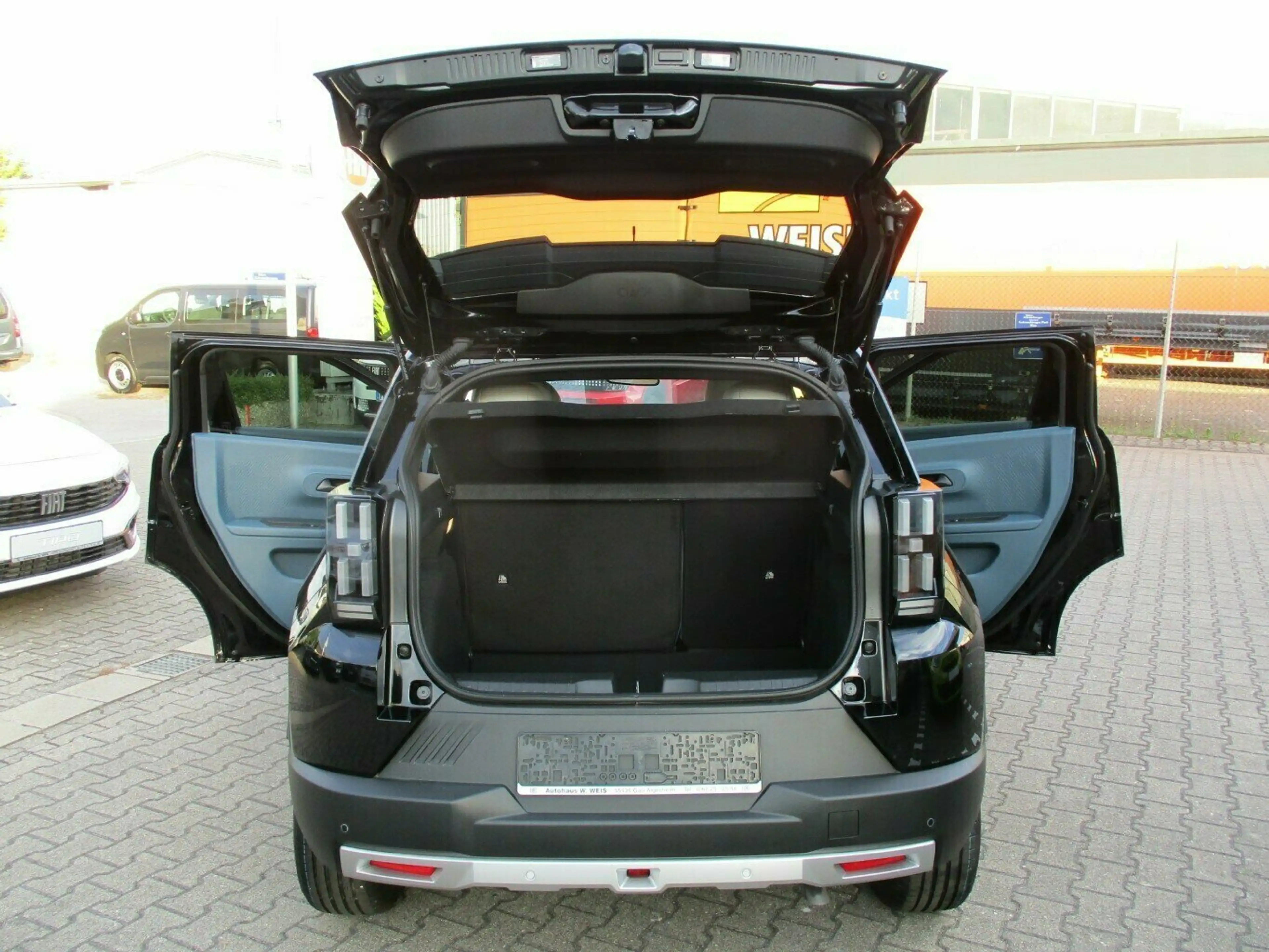 Fiat Grande Panda 1.2 Hybrid 81 kW La Prima — photo 8