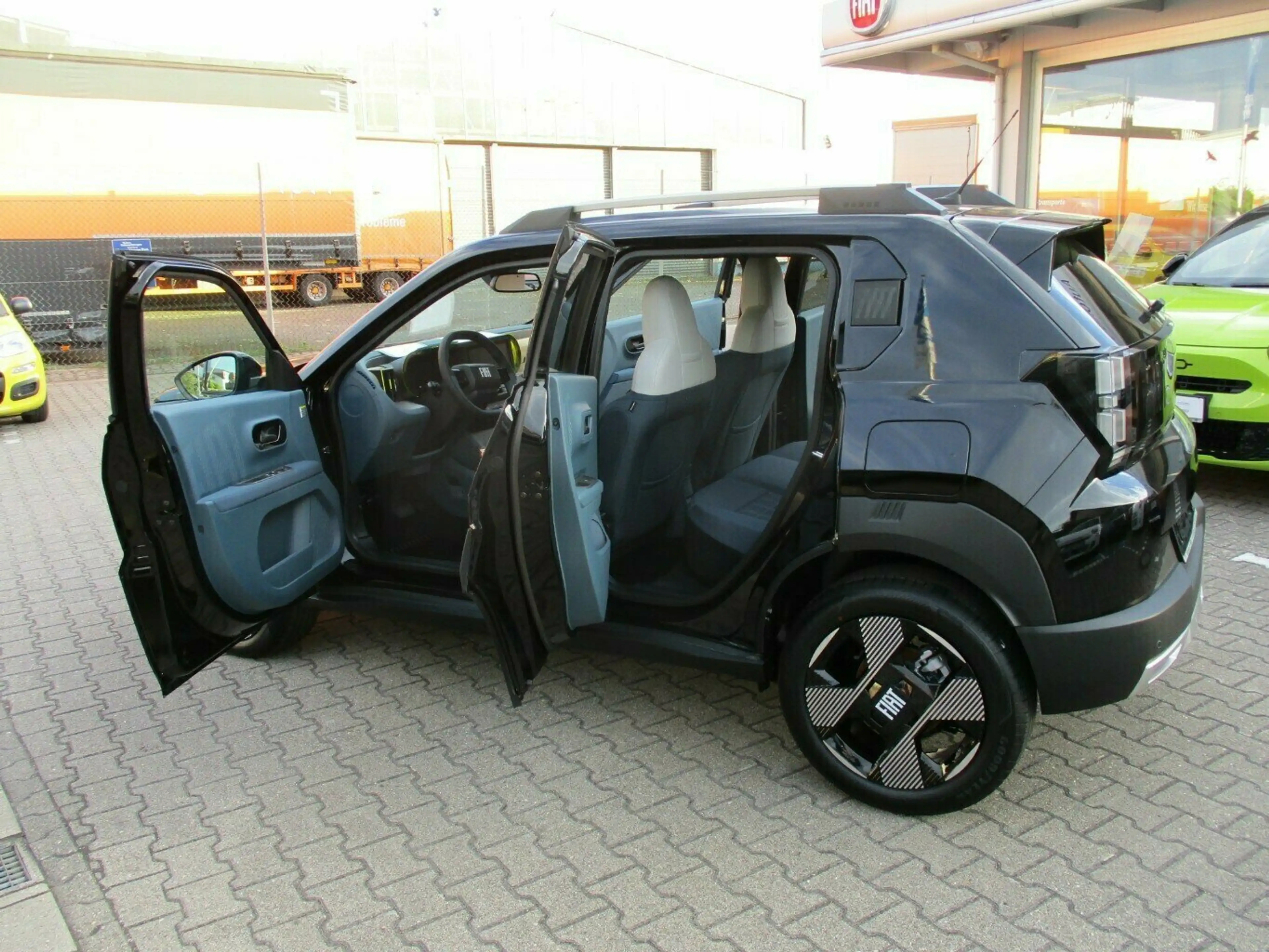Fiat Grande Panda 1.2 Hybrid 81 kW La Prima — photo 7