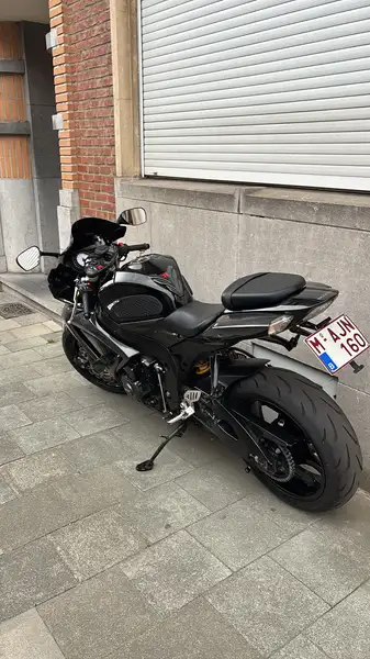 Suzuki GSX-R 600 - foto 2