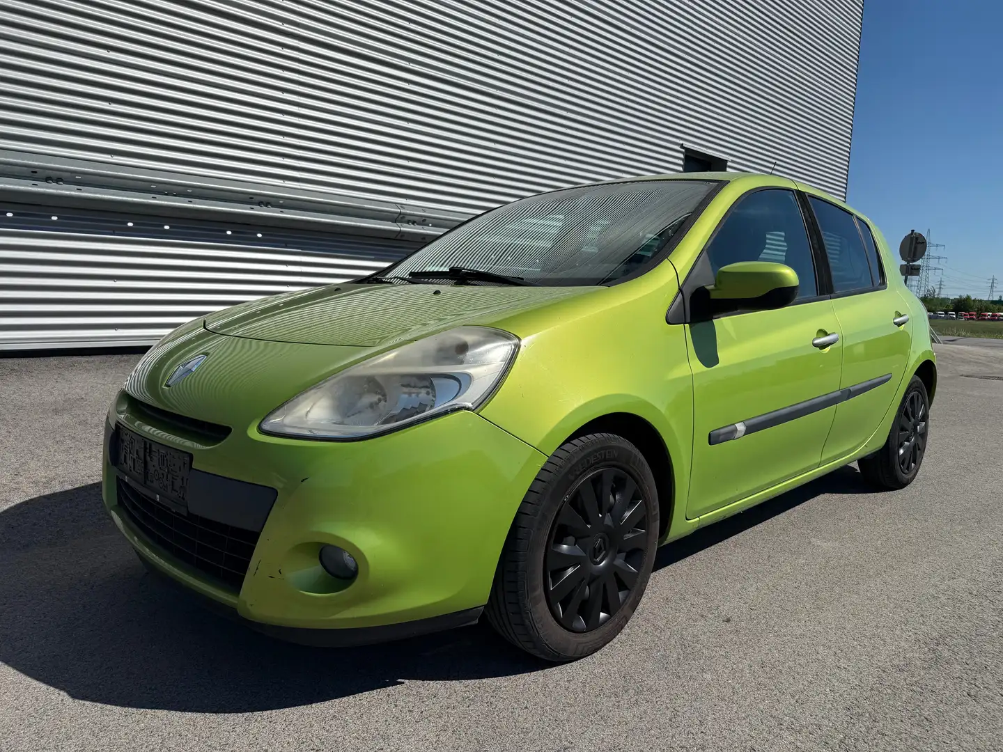 Renault Clio Emotion 1,2 16V ID:72 Grün - 2