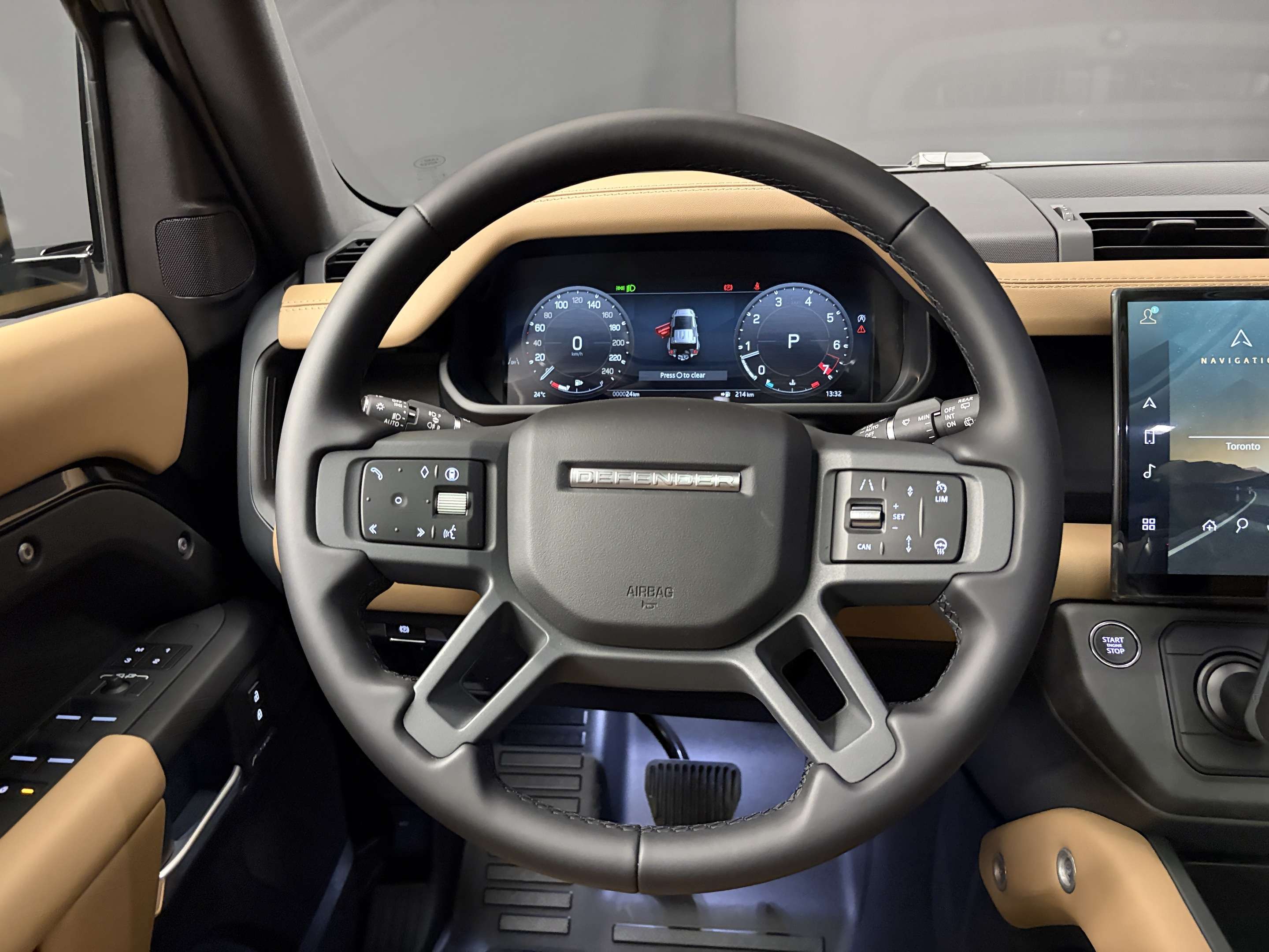 2026 Land Rover Defender S thumb 14