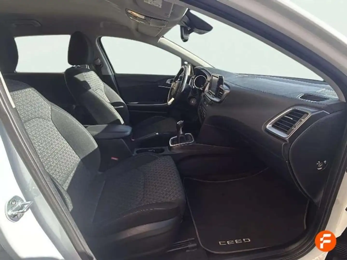 Kia Ceed / cee'd 1.0 T-GDI Concept Blanc - 1