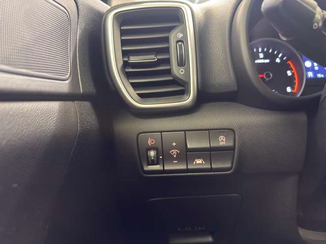 Kia Sportage — photo 18