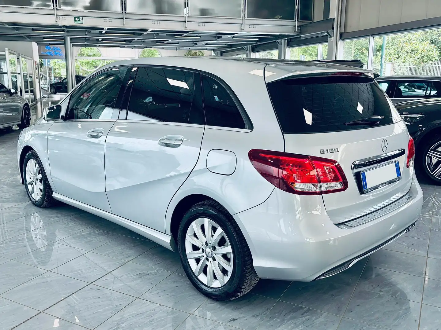 Mercedes-Benz B 180 d Automatic Executive Pack Style E6 Argento - 2