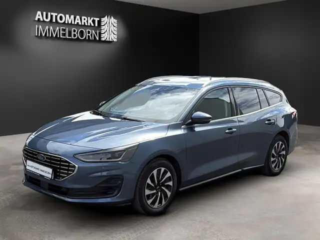 Ford Focus view 4