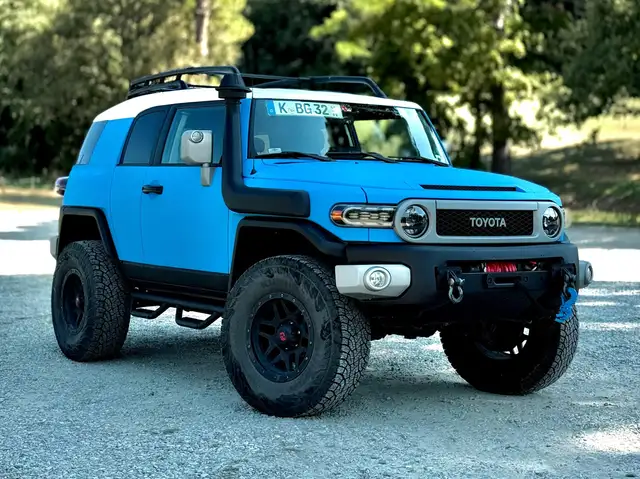 Toyota FJ Cruiser 4.0 I6 *MANUALE*