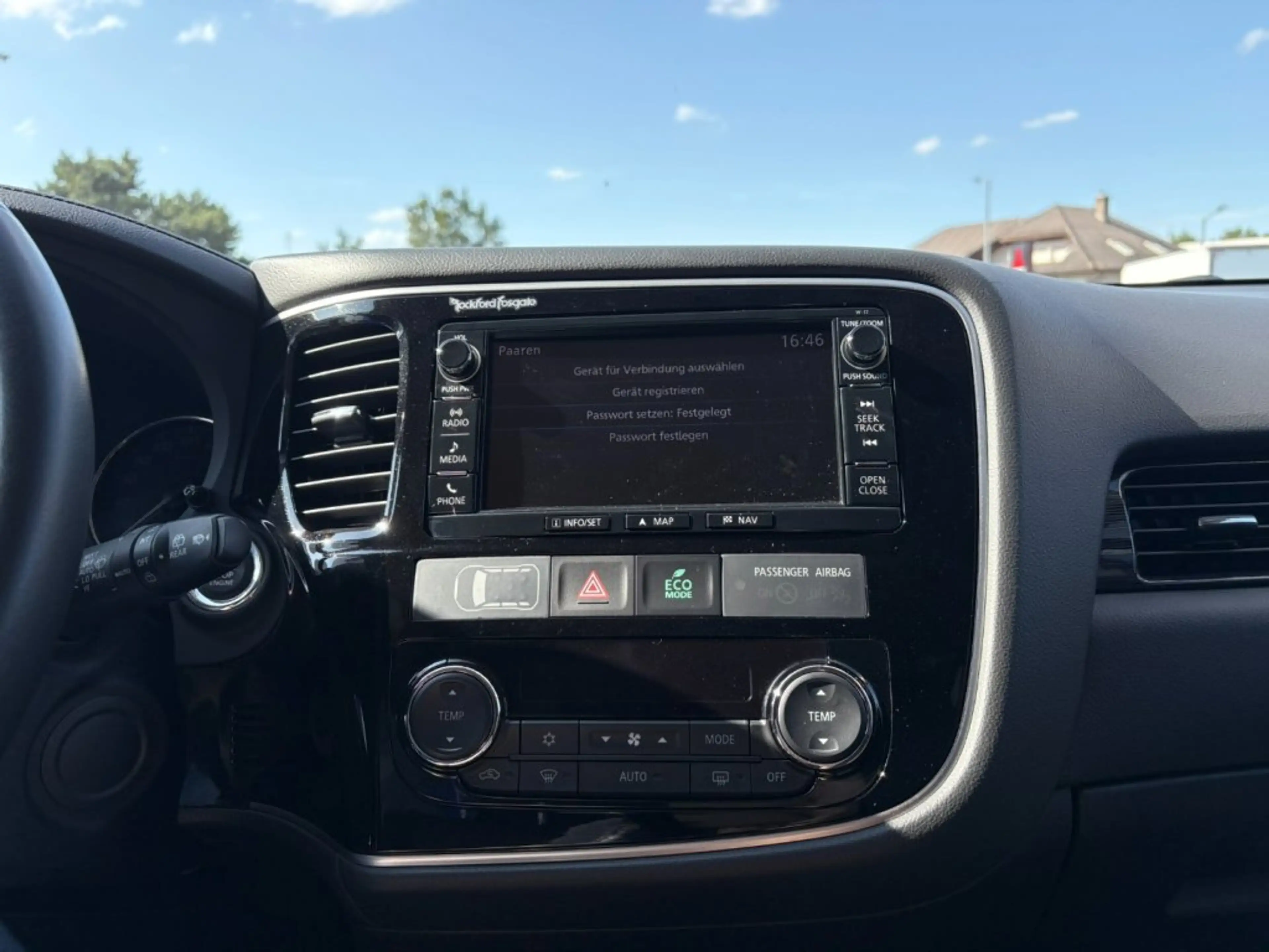 Mitsubishi Outlander Instyle 2,2 Diesel — photo 11