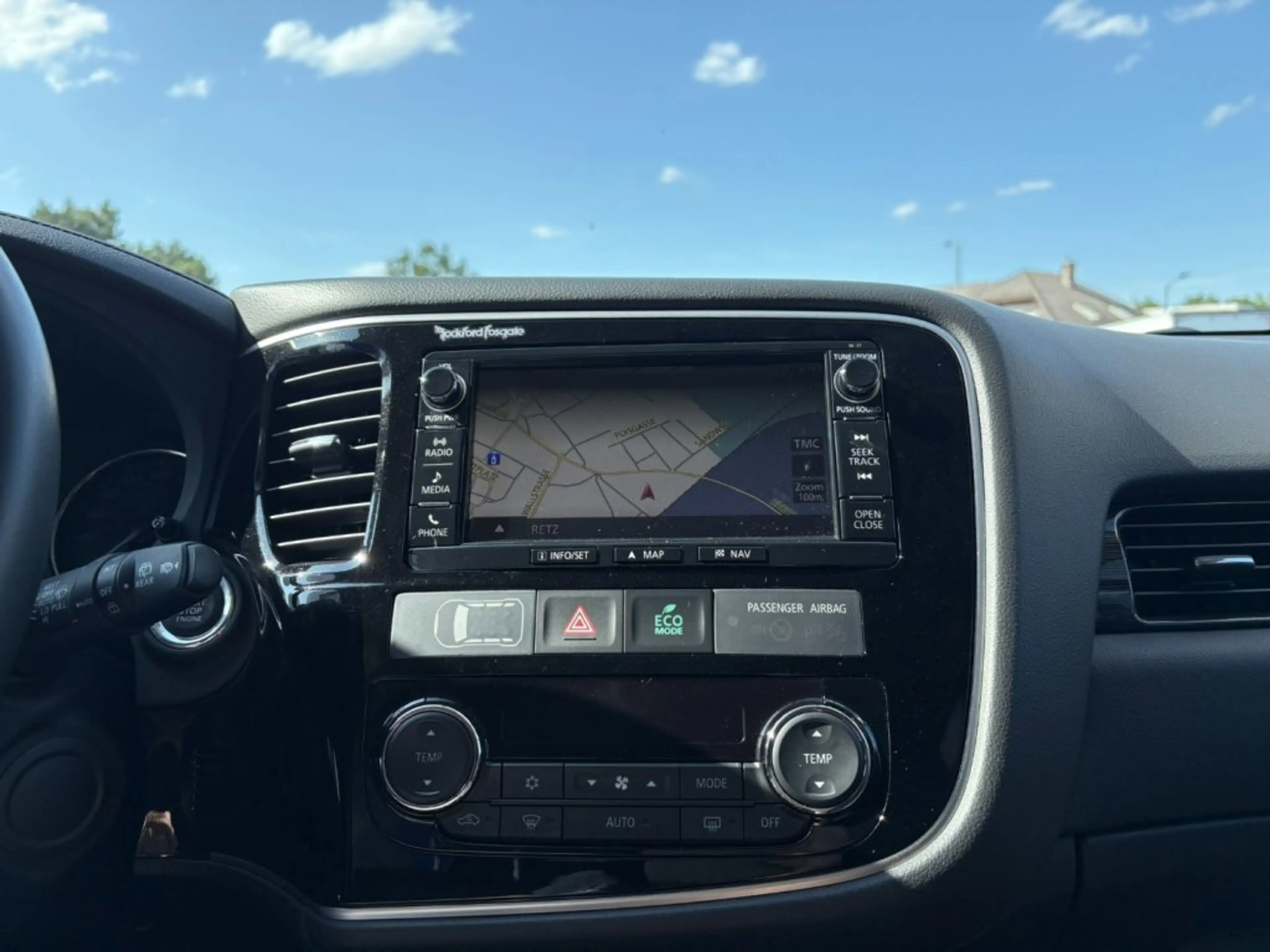 Mitsubishi Outlander Instyle 2,2 Diesel — photo 12
