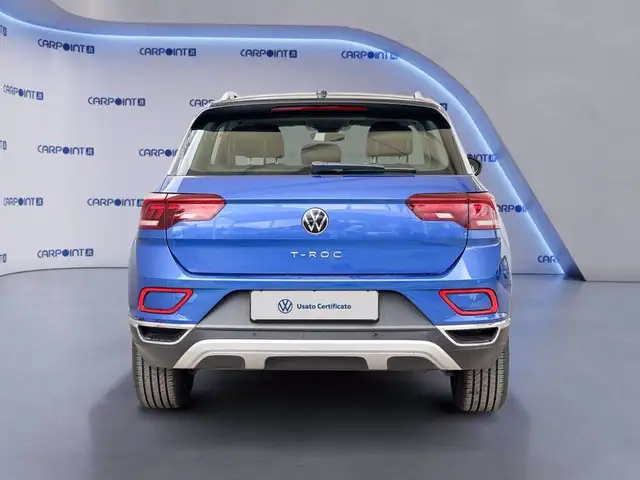 Volkswagen T-Roc view 5