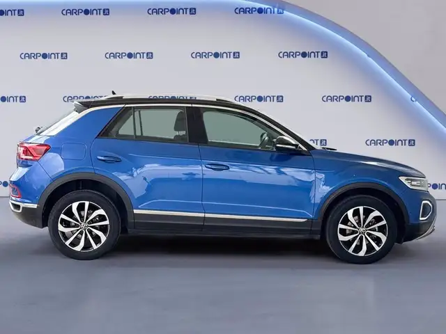 Volkswagen T-Roc view 6