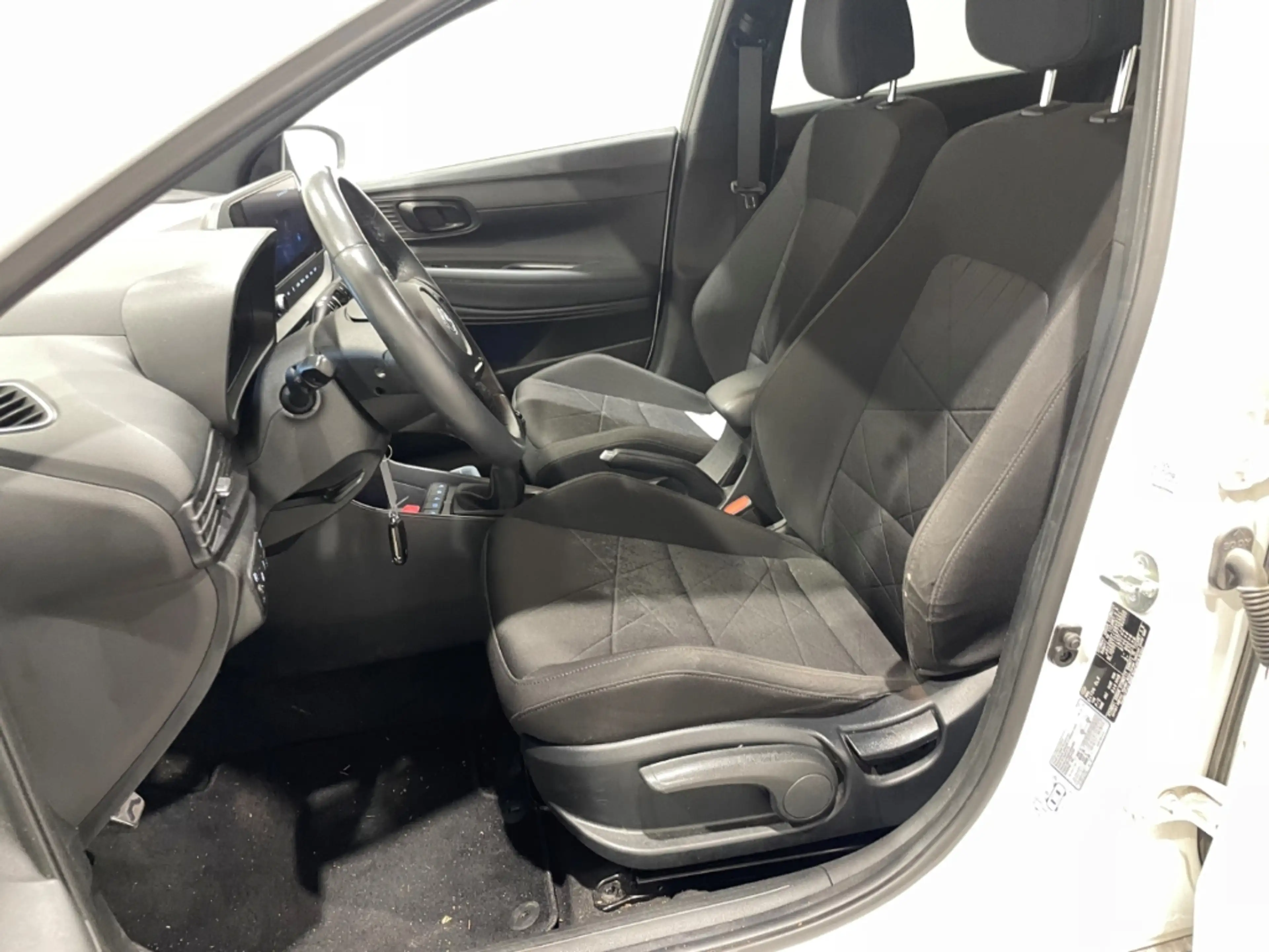 Hyundai BAYON Connect & Go Navi Klima Tempomat PDC — photo 6