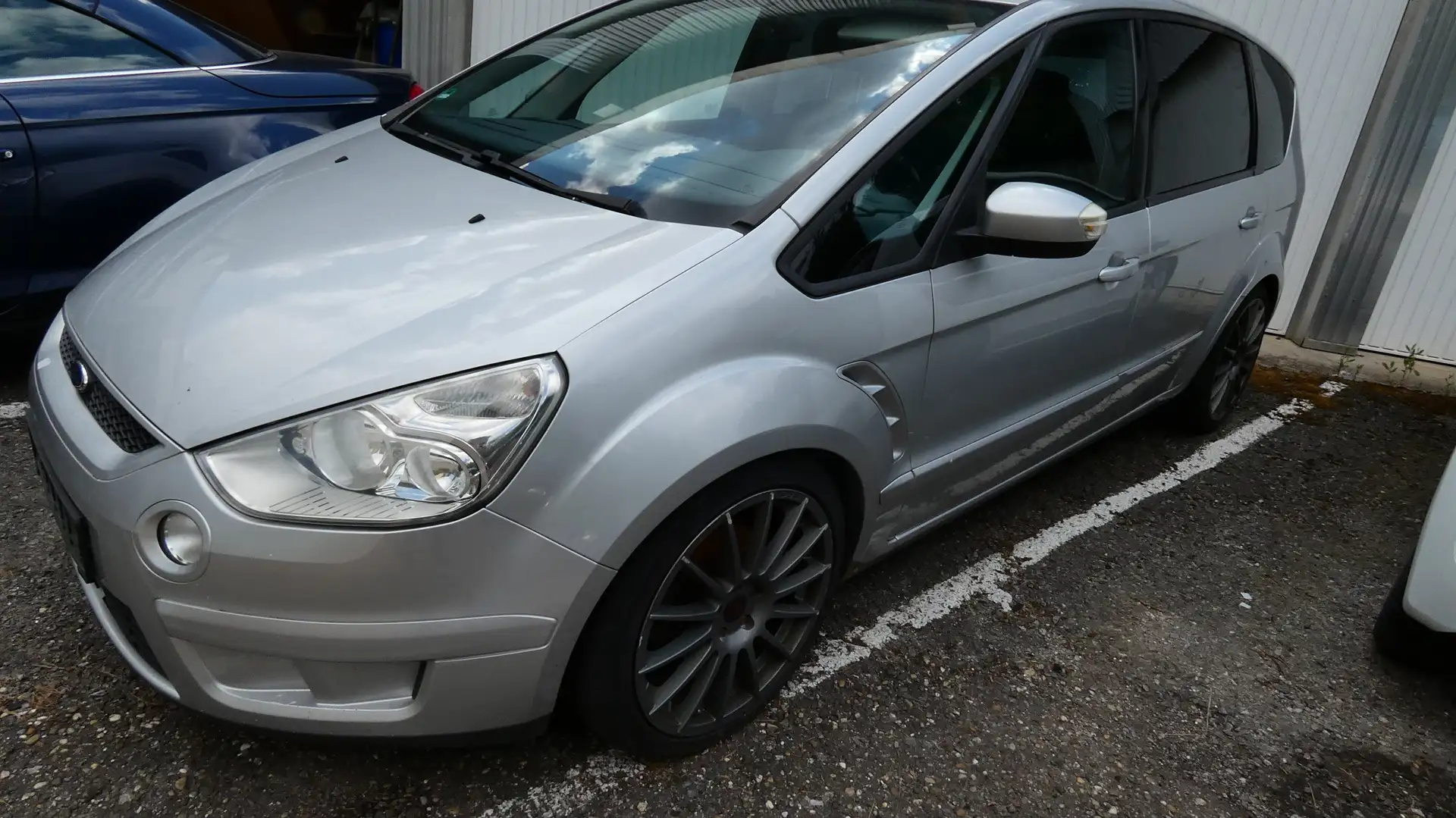 Ford S-Max Trend (CA1) Silber - 2
