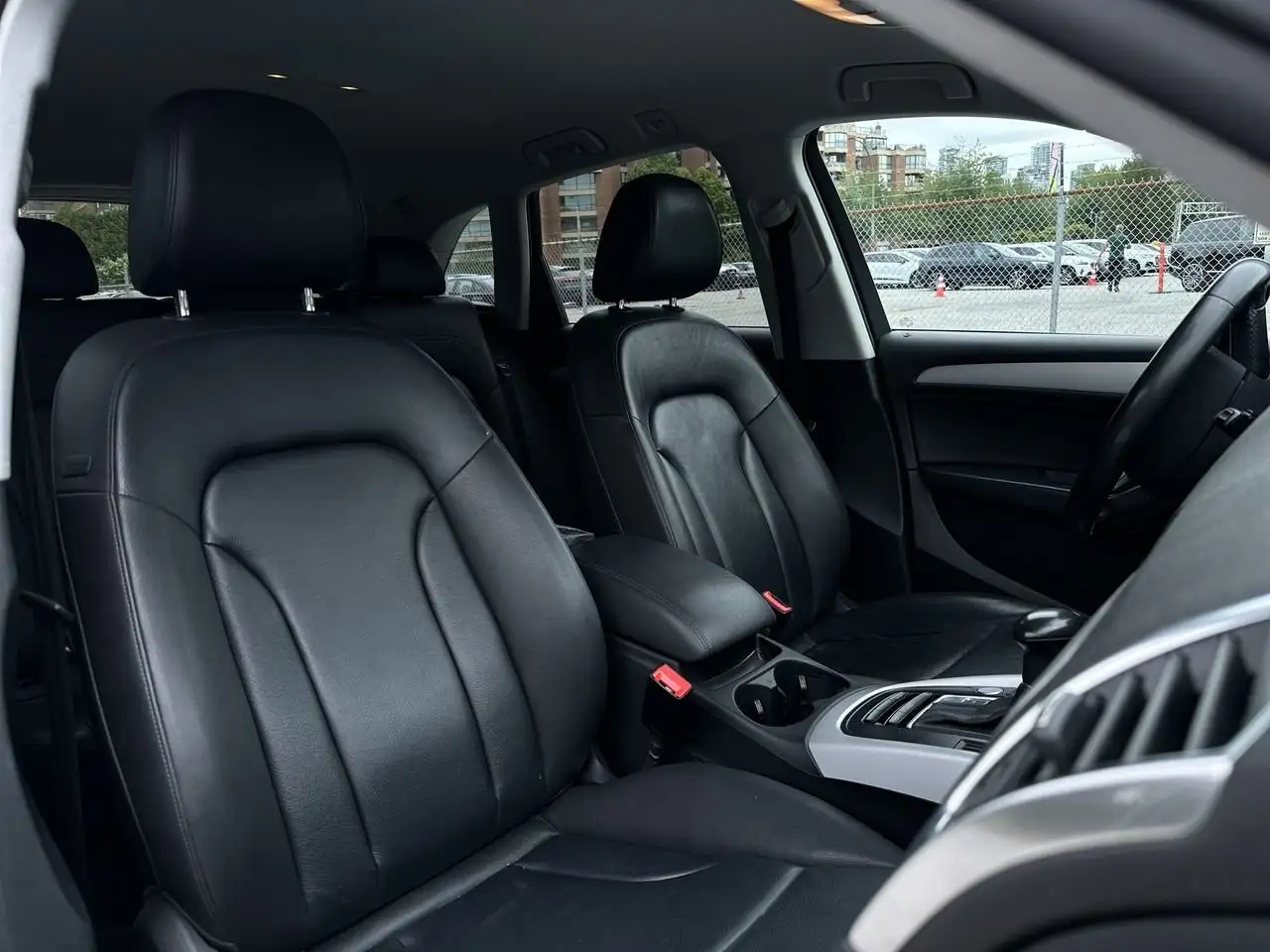 Audi Q5 снимка Audi Q5