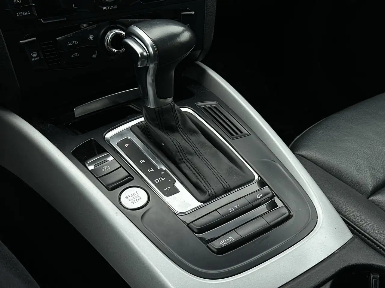 Audi Q5 снимка Audi Q5