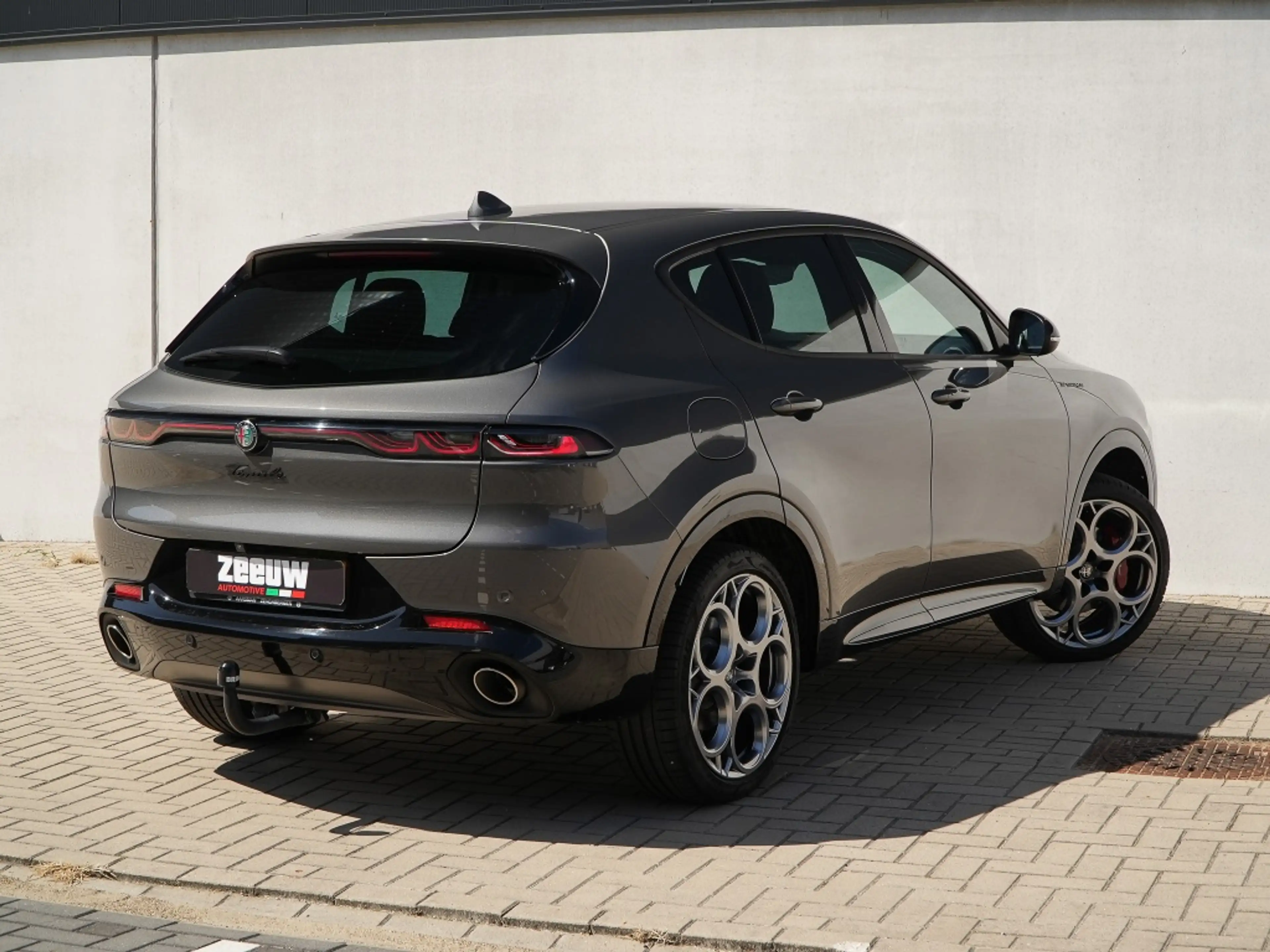 Alfa Romeo Tonale 1.3T PHEV 280 PK Edizione Speciale | Winter | Trek — photo 8