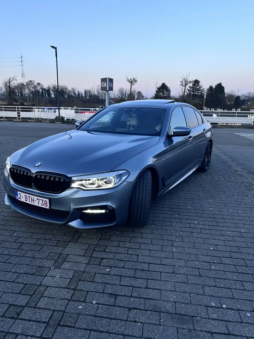 BMW 520 dA Bleu - 2