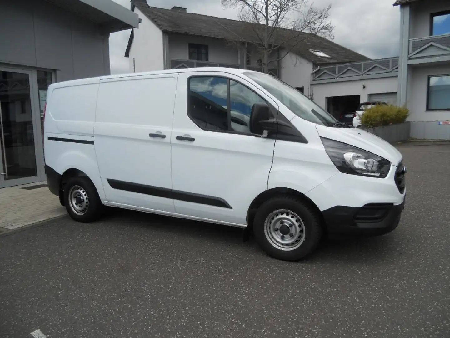 Ford Transit Custom 280 L1 Trend Blanc - 1
