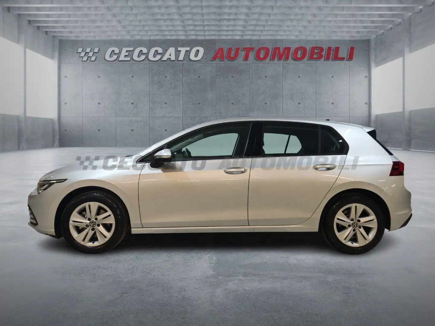 Volkswagen Golf VIII 2020 1.0 etsi evo Life 110cv dsg Argent - 2