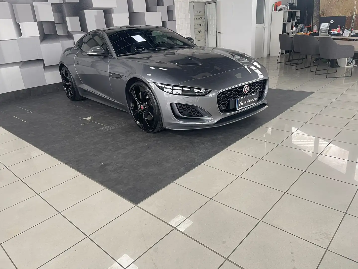Jaguar F-Type F-Type 2020 COUPE   2.0 i First Edition rwd 300cv Grigio - 2