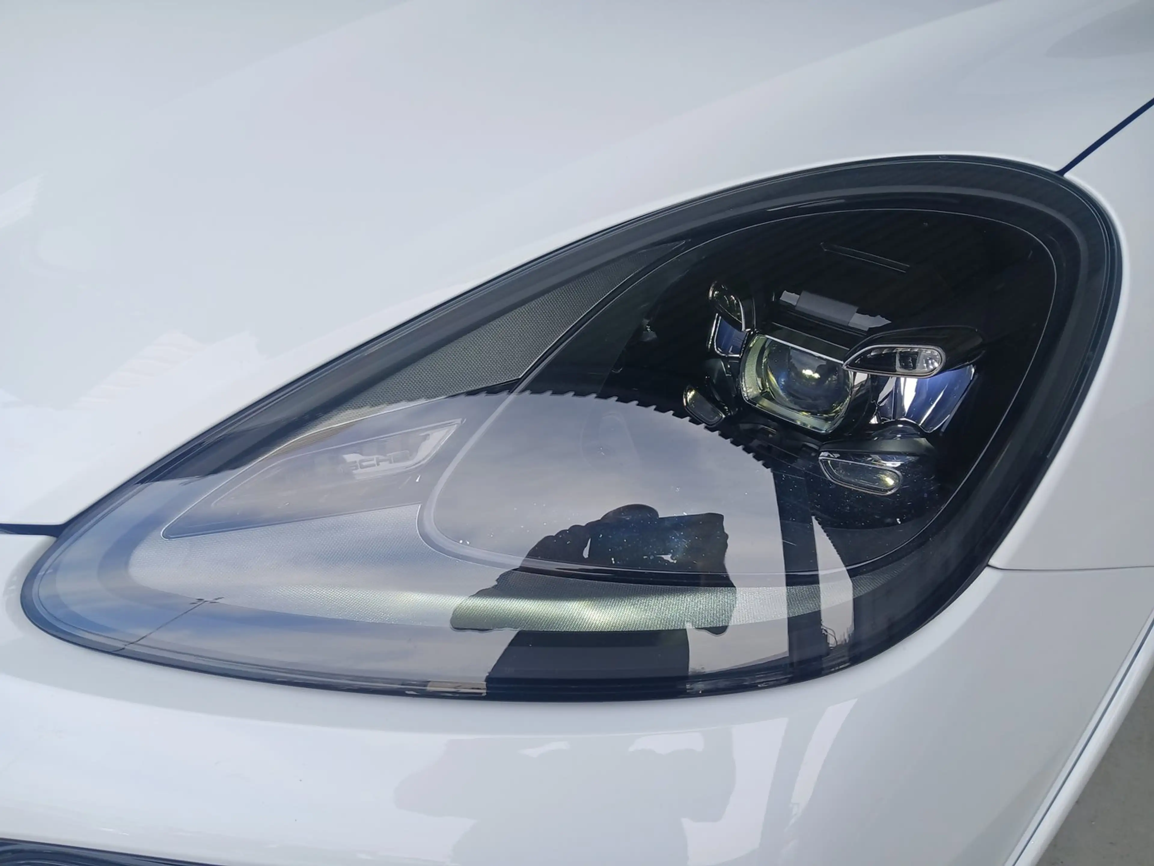 Porsche Cayenne E-Hybrid Coupé Platinum Edition — photo 10