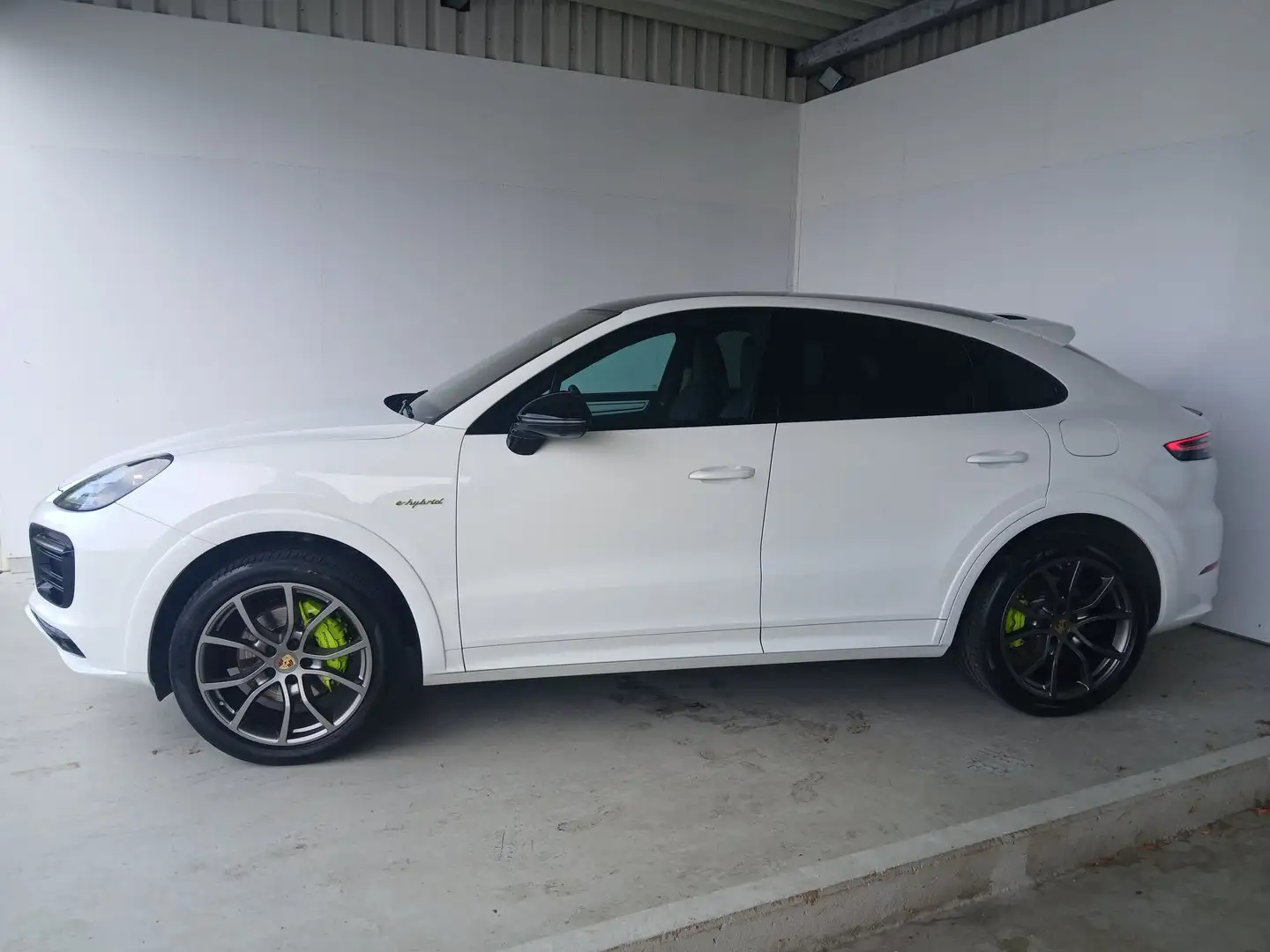 Porsche Cayenne E-Hybrid Coupé Platinum Edition Weiß - 2