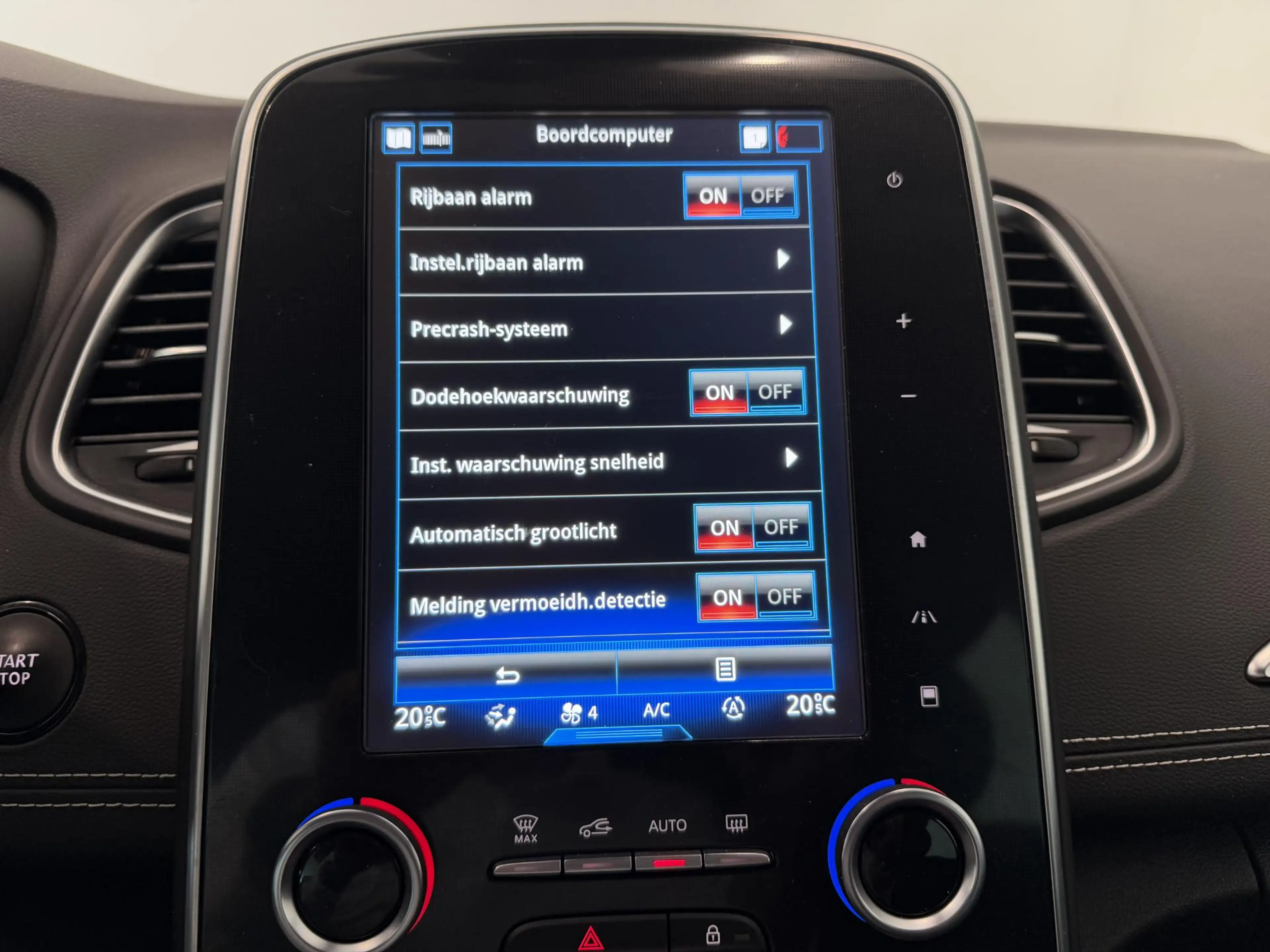 Renault Scenic 1.3 TCe Bose | Trekhaak | Easy Life Pack | Massage — photo 40