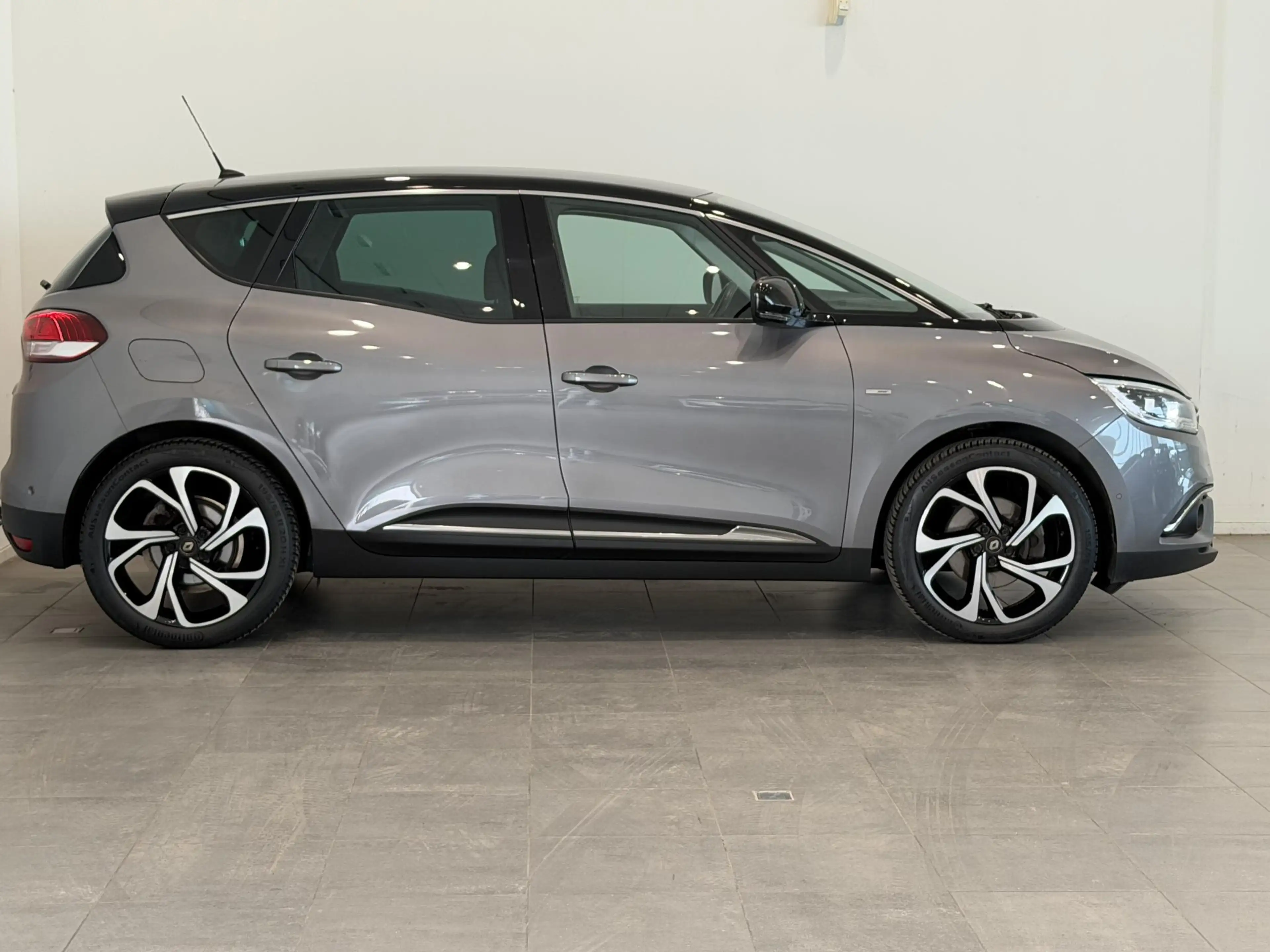 Renault Scenic 1.3 TCe Bose | Trekhaak | Easy Life Pack | Massage — photo 17