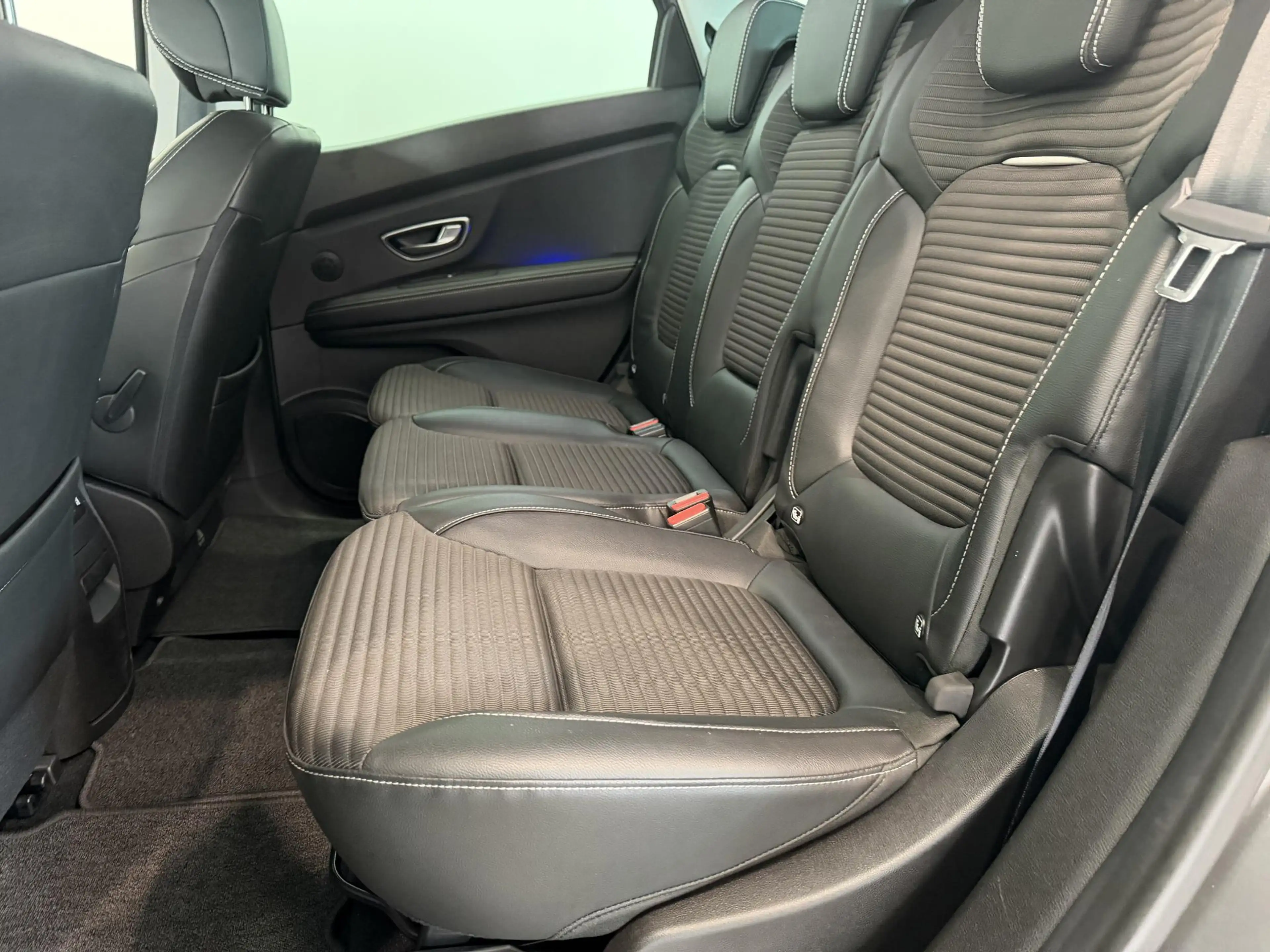Renault Scenic 1.3 TCe Bose | Trekhaak | Easy Life Pack | Massage — photo 7