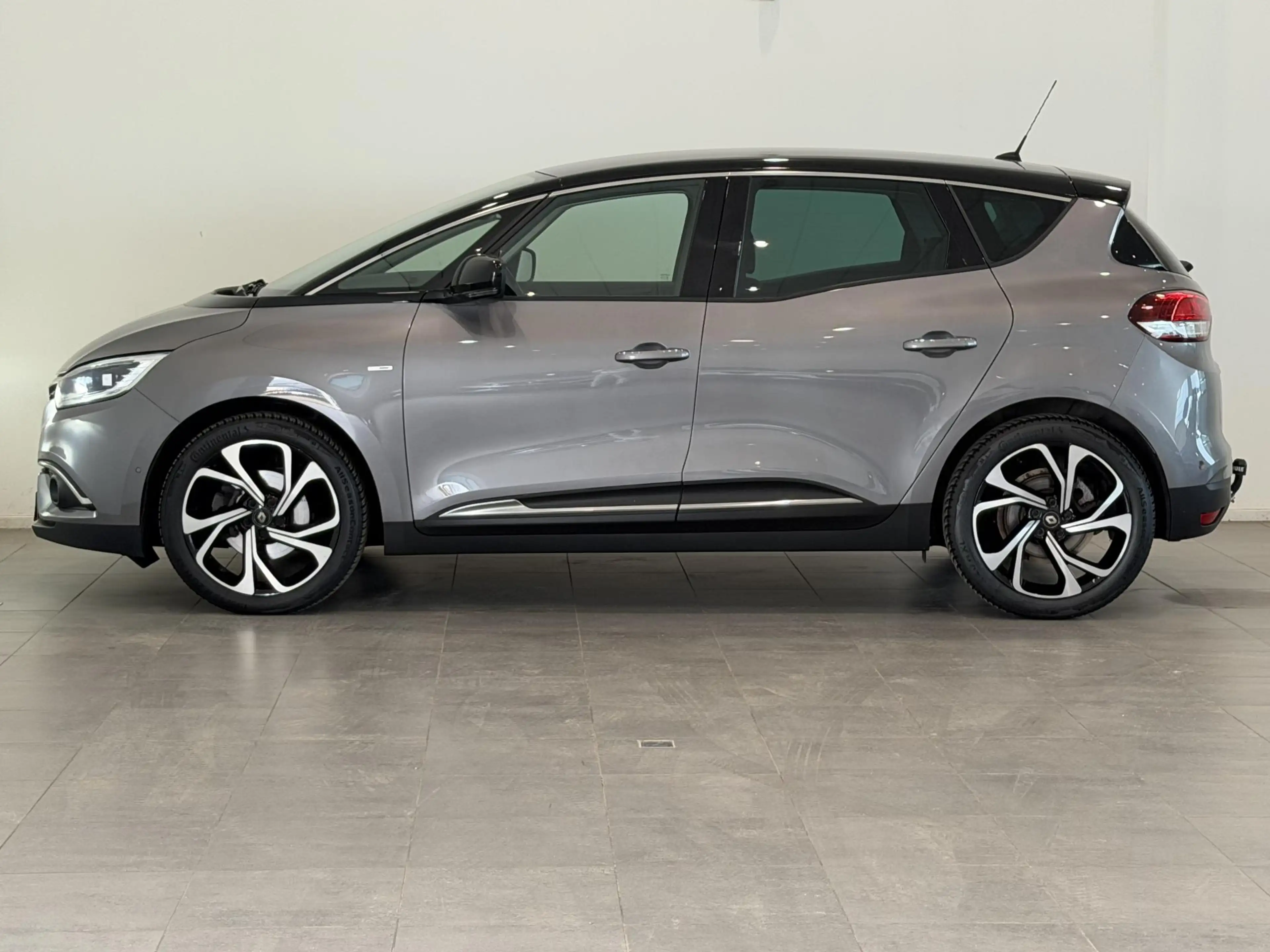 Renault Scenic 1.3 TCe Bose | Trekhaak | Easy Life Pack | Massage — photo 16
