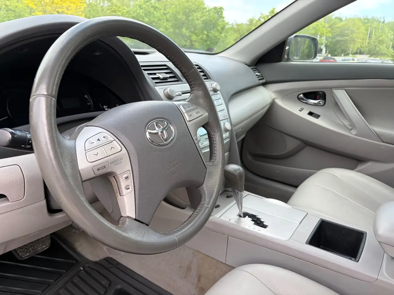 Toyota Camry снимка Toyota Camry