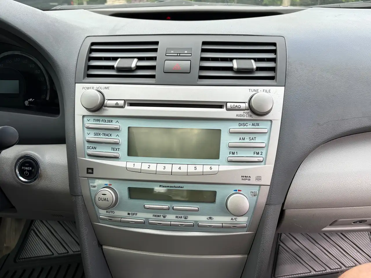 Toyota Camry снимка Toyota Camry
