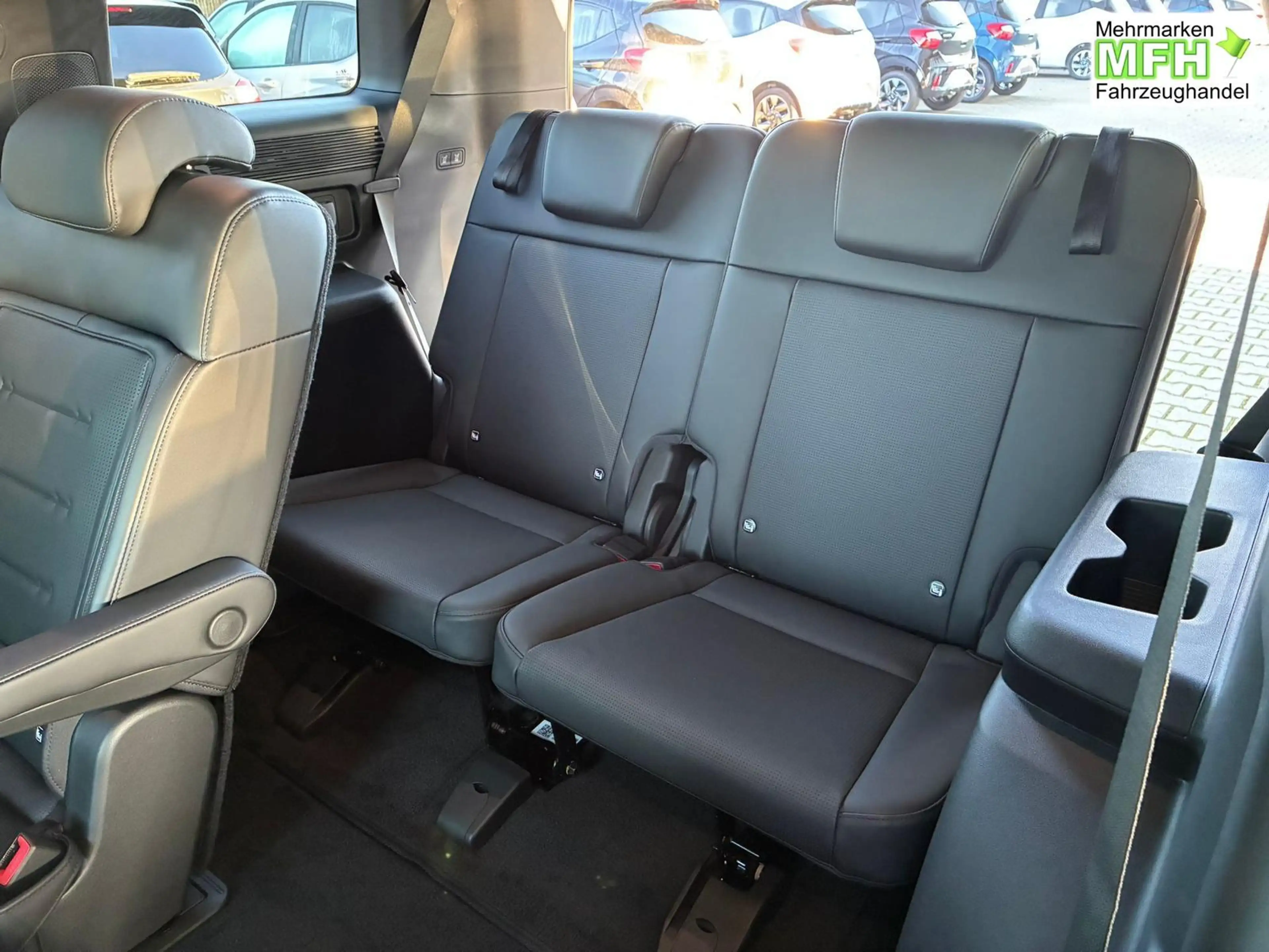 Hyundai SANTA FE PHEV Black Line 4WD 6-Sitzer / 4x Shz + Sitzbel... — photo 7