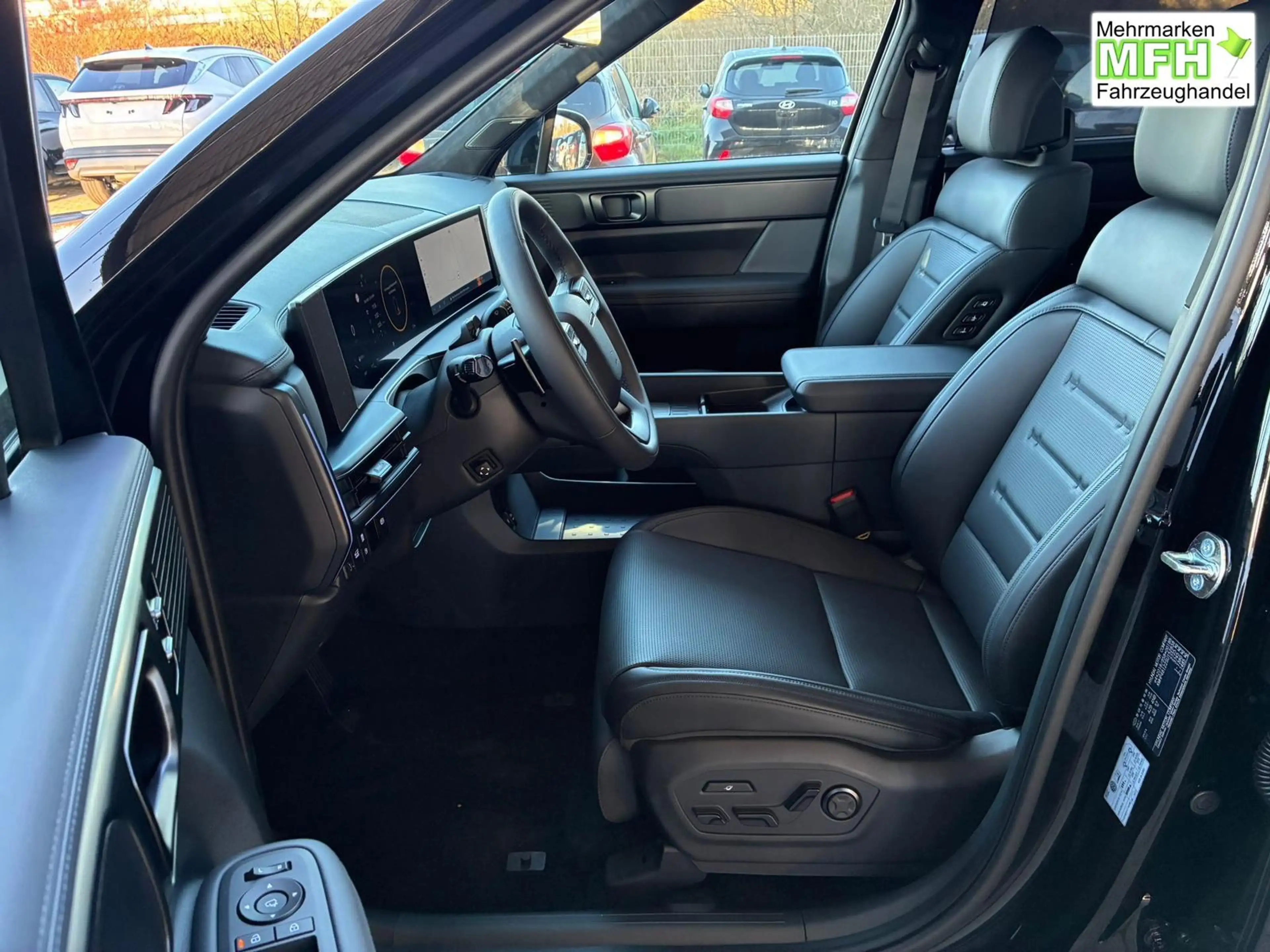 Hyundai SANTA FE PHEV Black Line 4WD 6-Sitzer / 4x Shz + Sitzbel... — photo 5