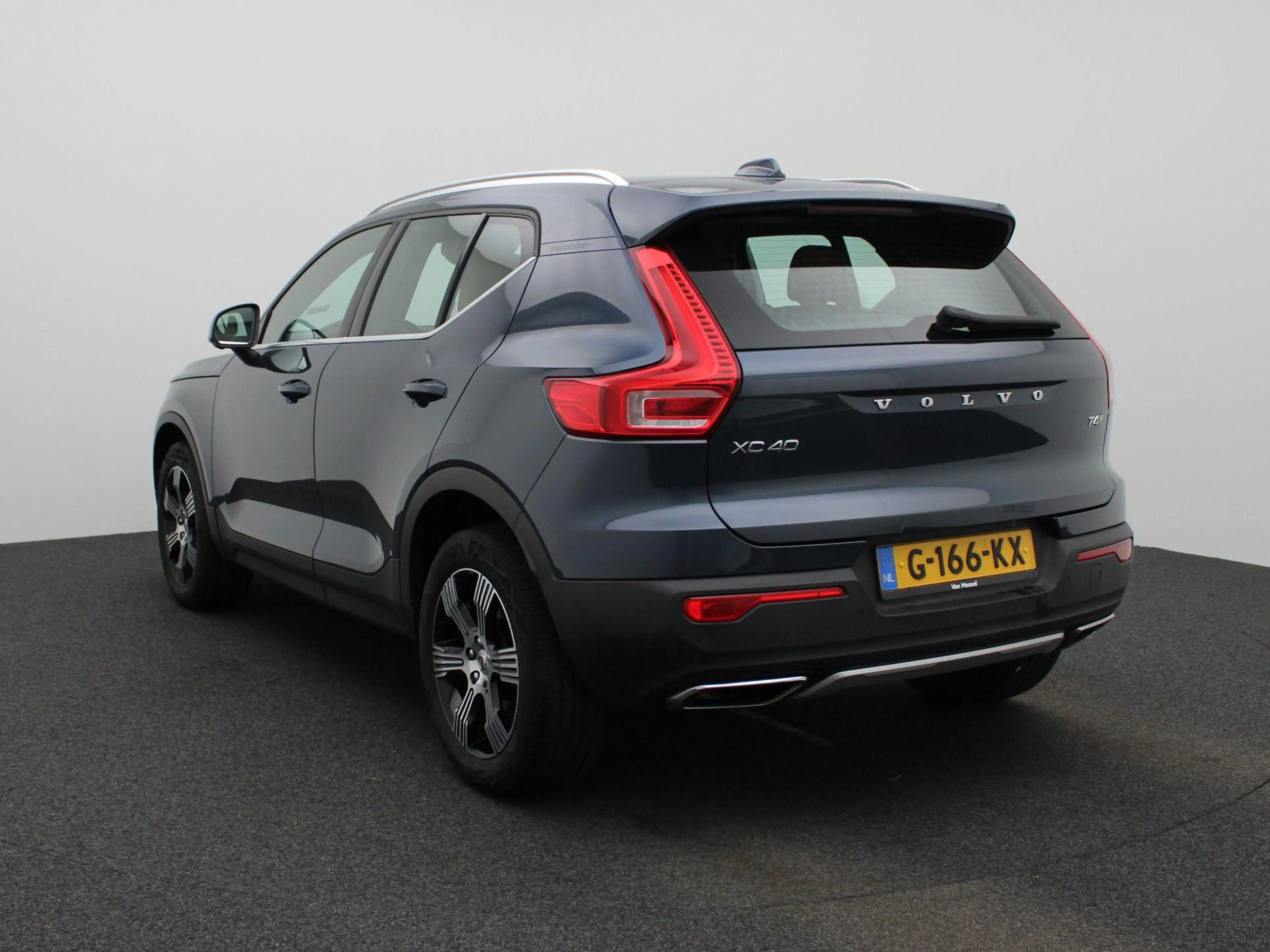 Volvo XC40 2.0 T4 Inscription | Wordt Verwacht | Achteruitrij — photo 2