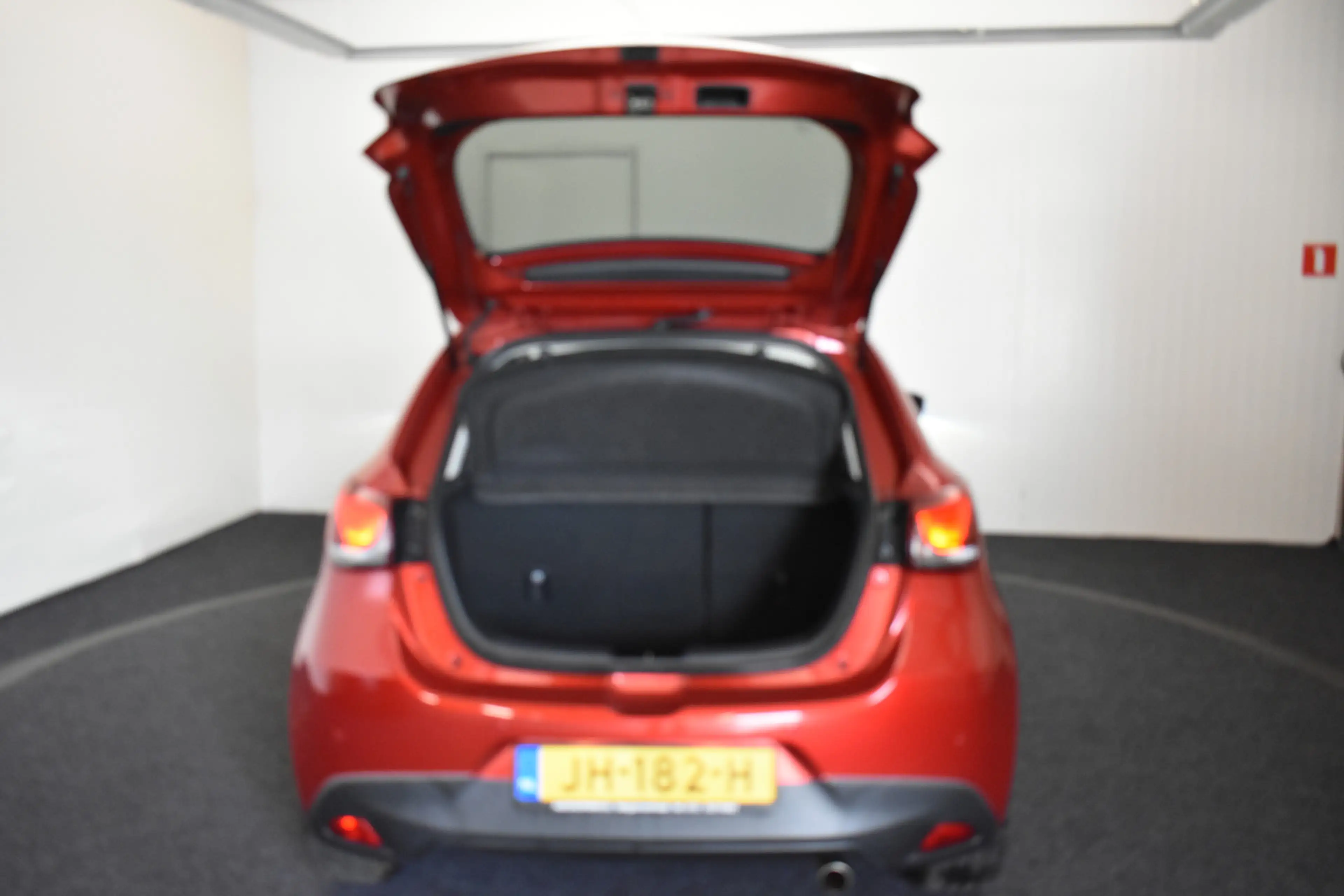 Mazda 2 1.5 Skyactiv-G GT-M Navigatie Stoel Verwarming Cru — photo 15