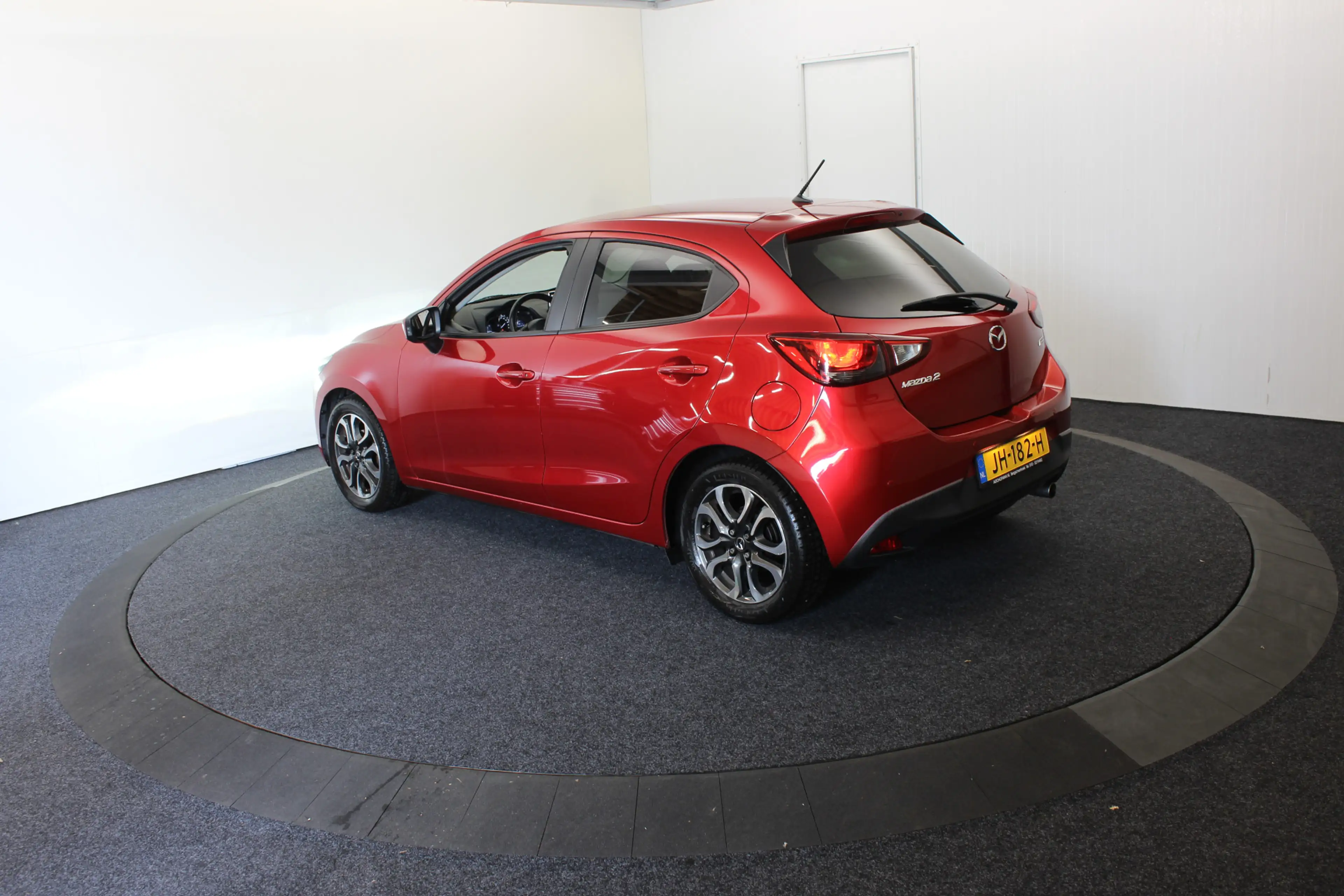 Mazda 2 1.5 Skyactiv-G GT-M Navigatie Stoel Verwarming Cru — photo 12