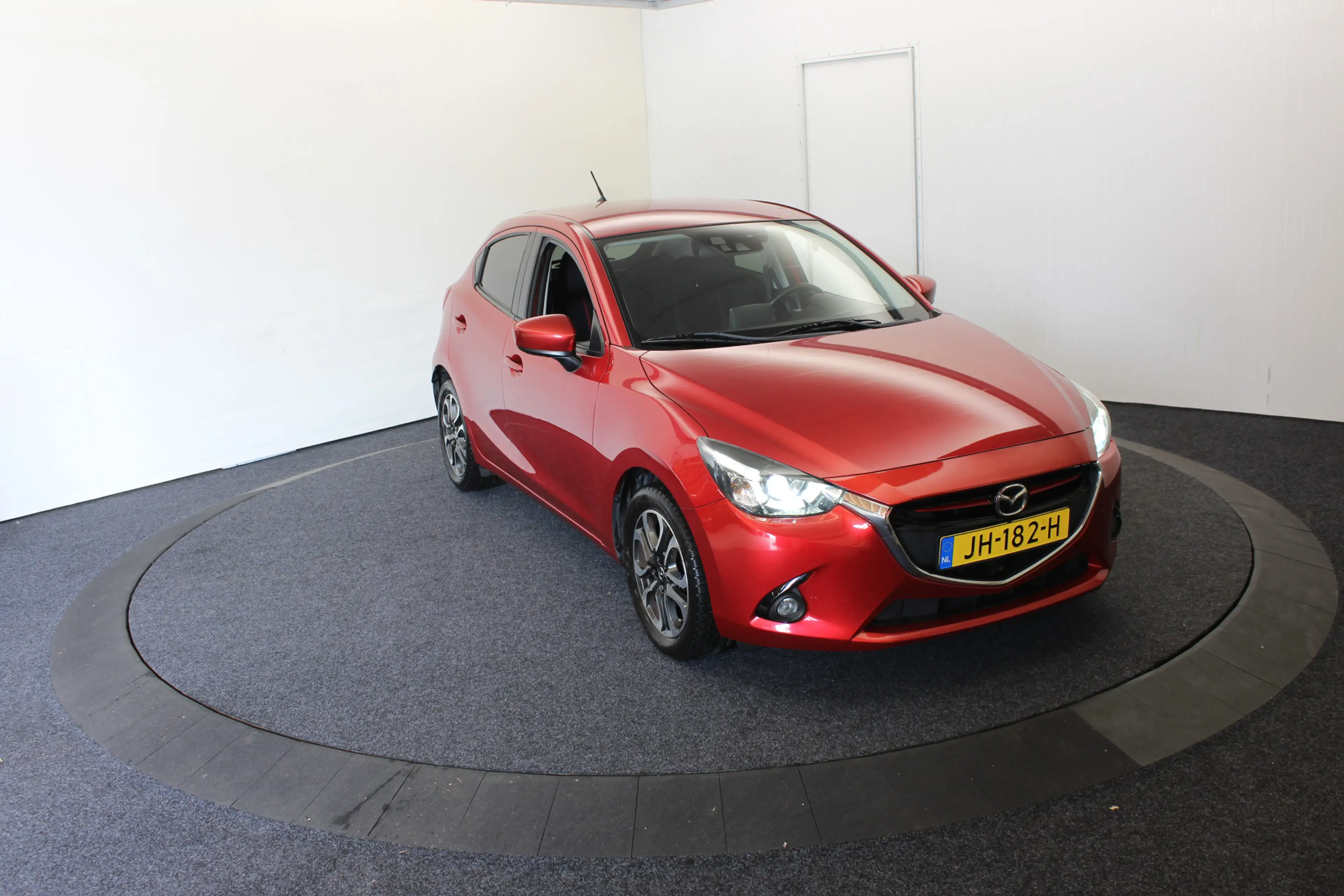 Mazda 2 1.5 Skyactiv-G GT-M Navigatie Stoel Verwarming Cru — photo 14
