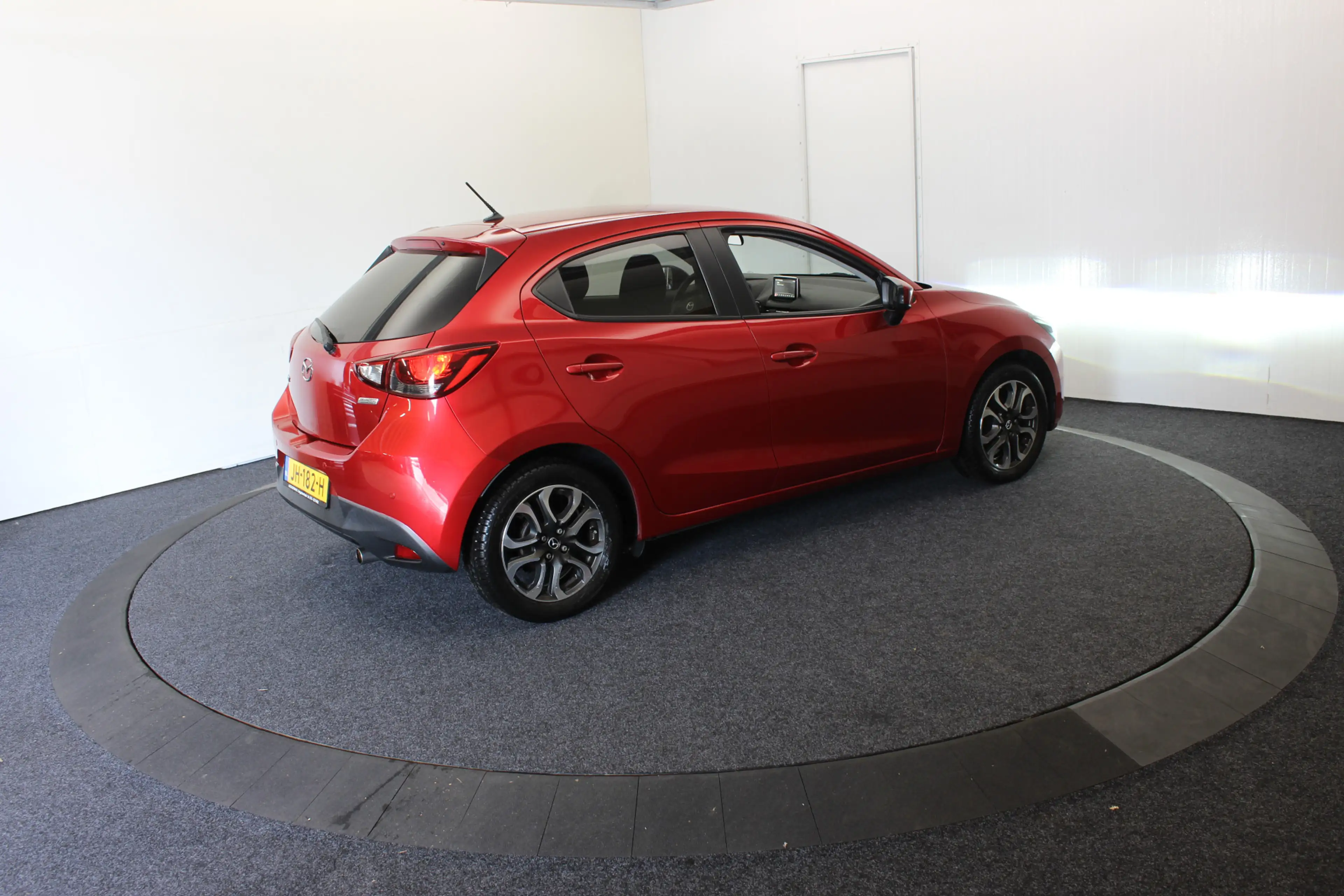 Mazda 2 1.5 Skyactiv-G GT-M Navigatie Stoel Verwarming Cru — photo 13