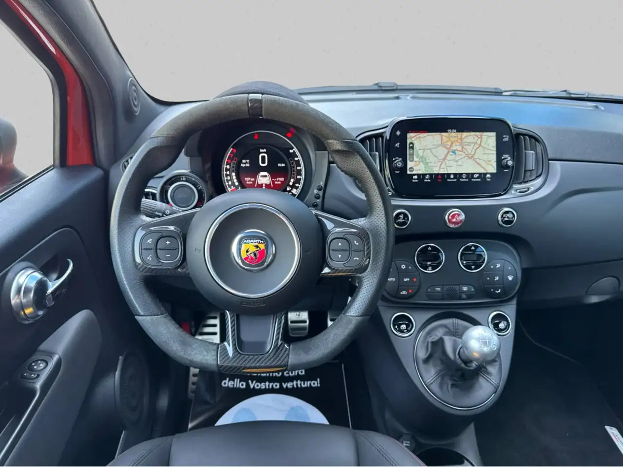 Abarth 695 2024 — фото 14