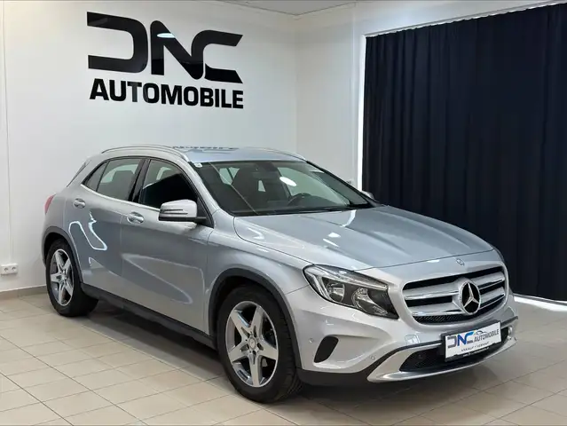 Mercedes-Benz GLA 180 CDI Aut. Urban*AHK*SPORTSITZE*SHZ*