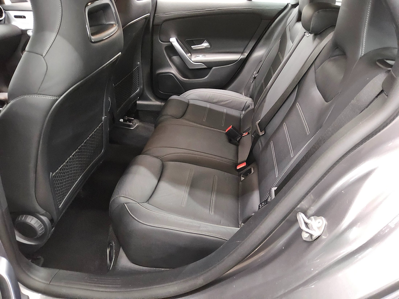 Mercedes-Benz CLA 250 Shooting Brake e AMG-Line Leder Navi LED — photo 13