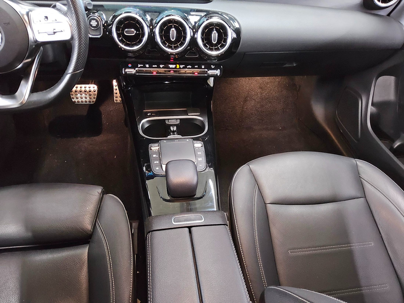 Mercedes-Benz CLA 250 Shooting Brake e AMG-Line Leder Navi LED — photo 6