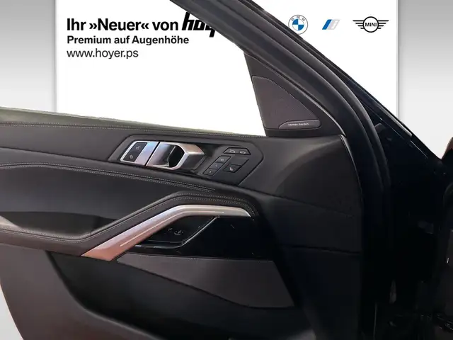 BMW X6 view 12