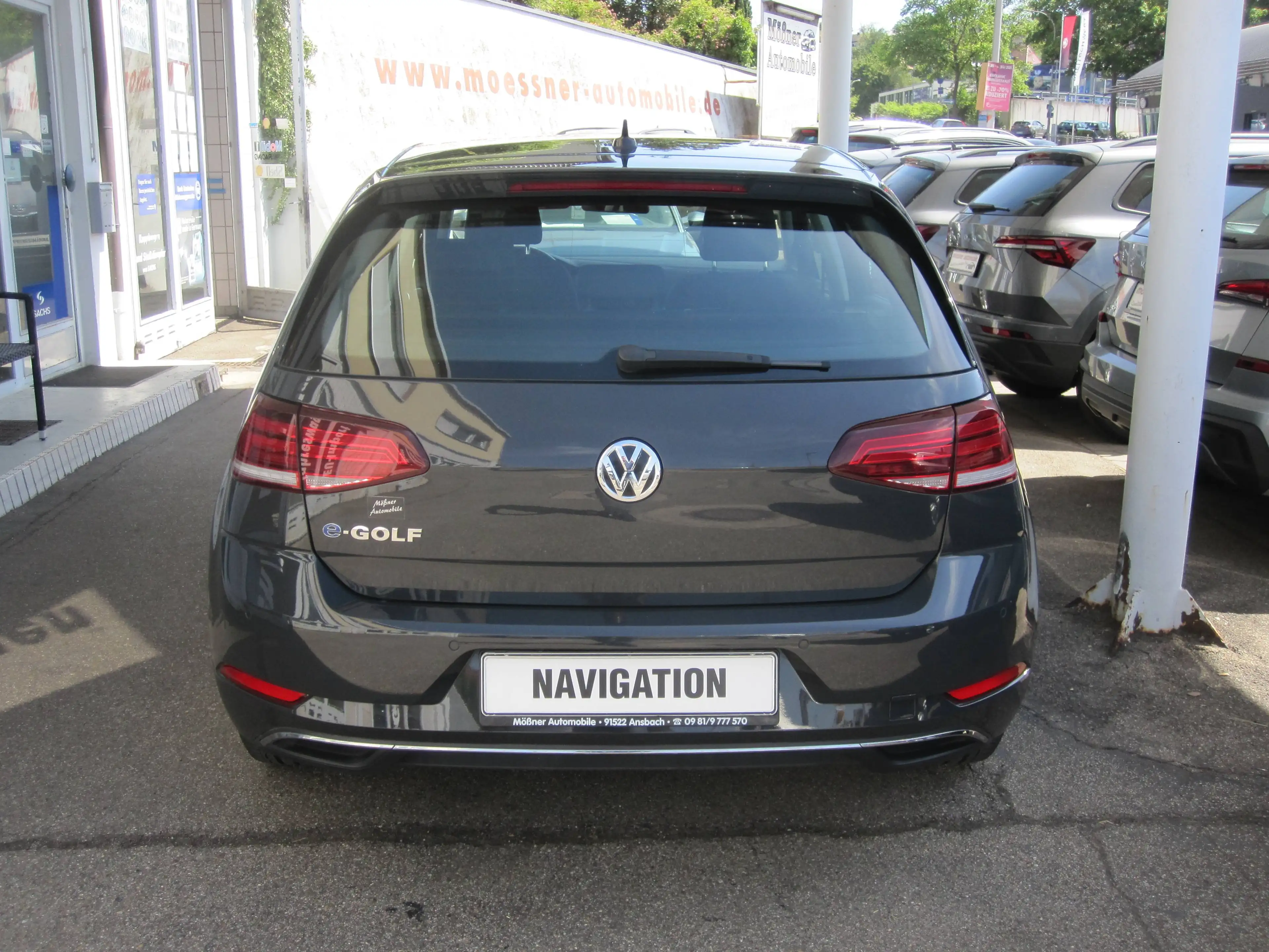 Volkswagen e-Golf Comf/Autom/Navi/LED/SitzH/PDC/behFrontscheibe/ALU — photo 14