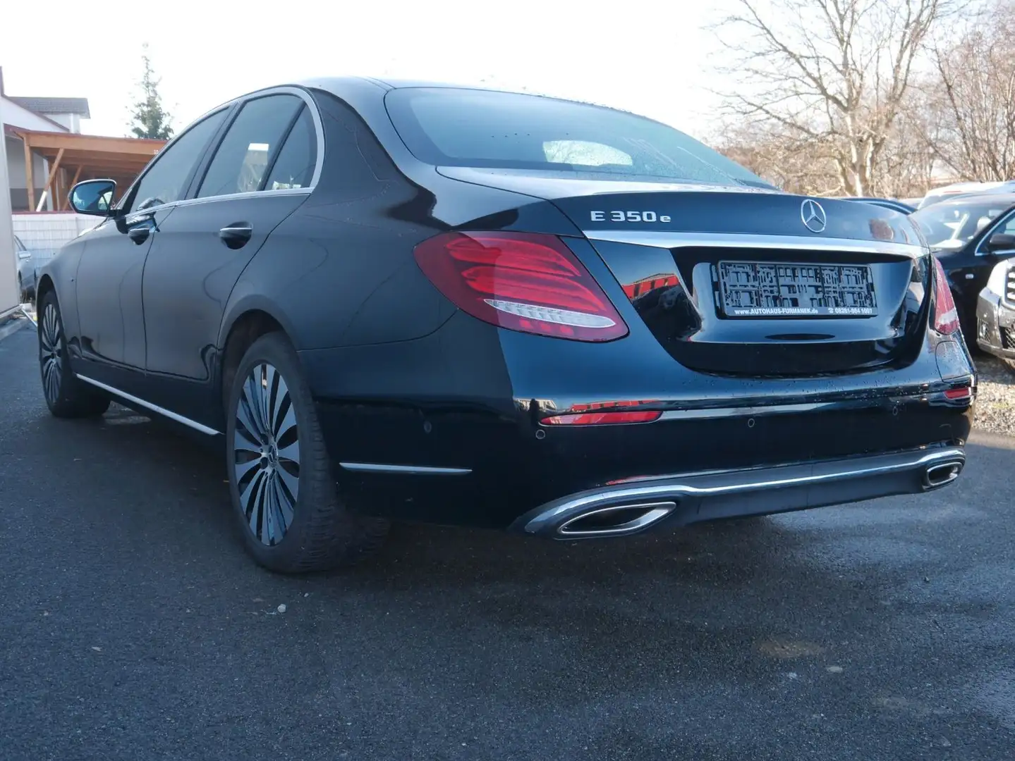 Mercedes-Benz E 350 e Lim. NAVI/LED/WIDESCREEN/DISTR Noir - 2