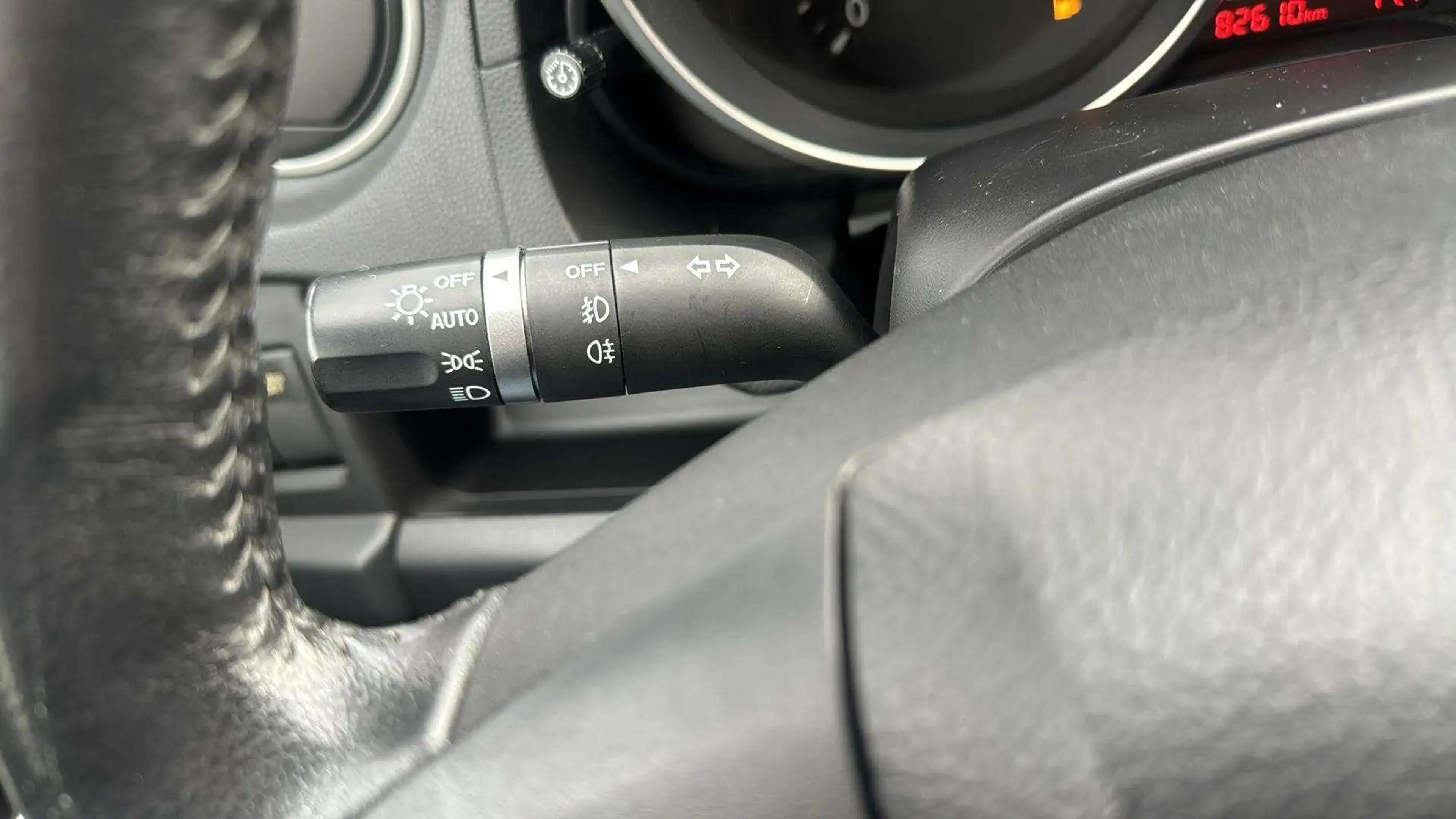 Mazda 5 Center-Line*SHZ*7.Sitze*1.Hand*HU/AU Neu*Temp.* — photo 11
