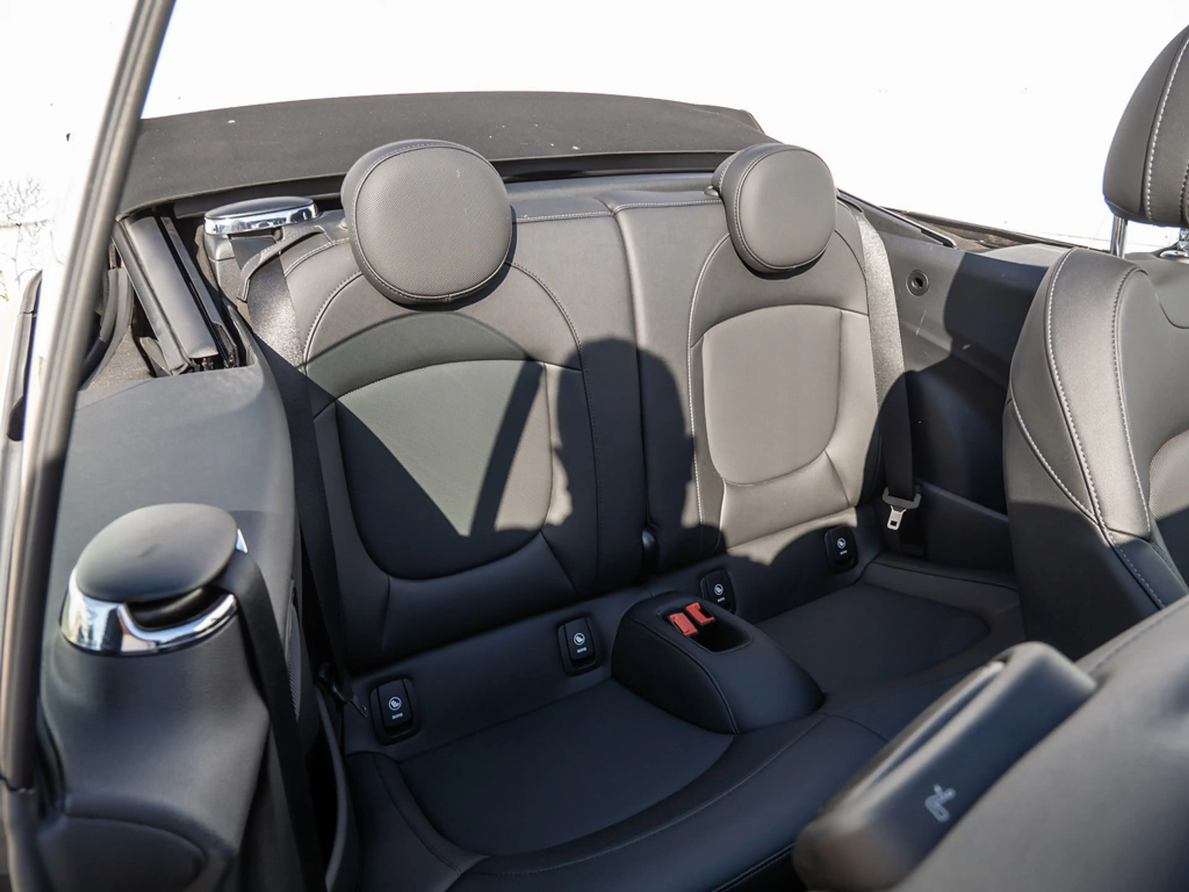 MINI Cooper Cabrio Classic Trim NAVI+KAMERA+KEYLES — photo 8