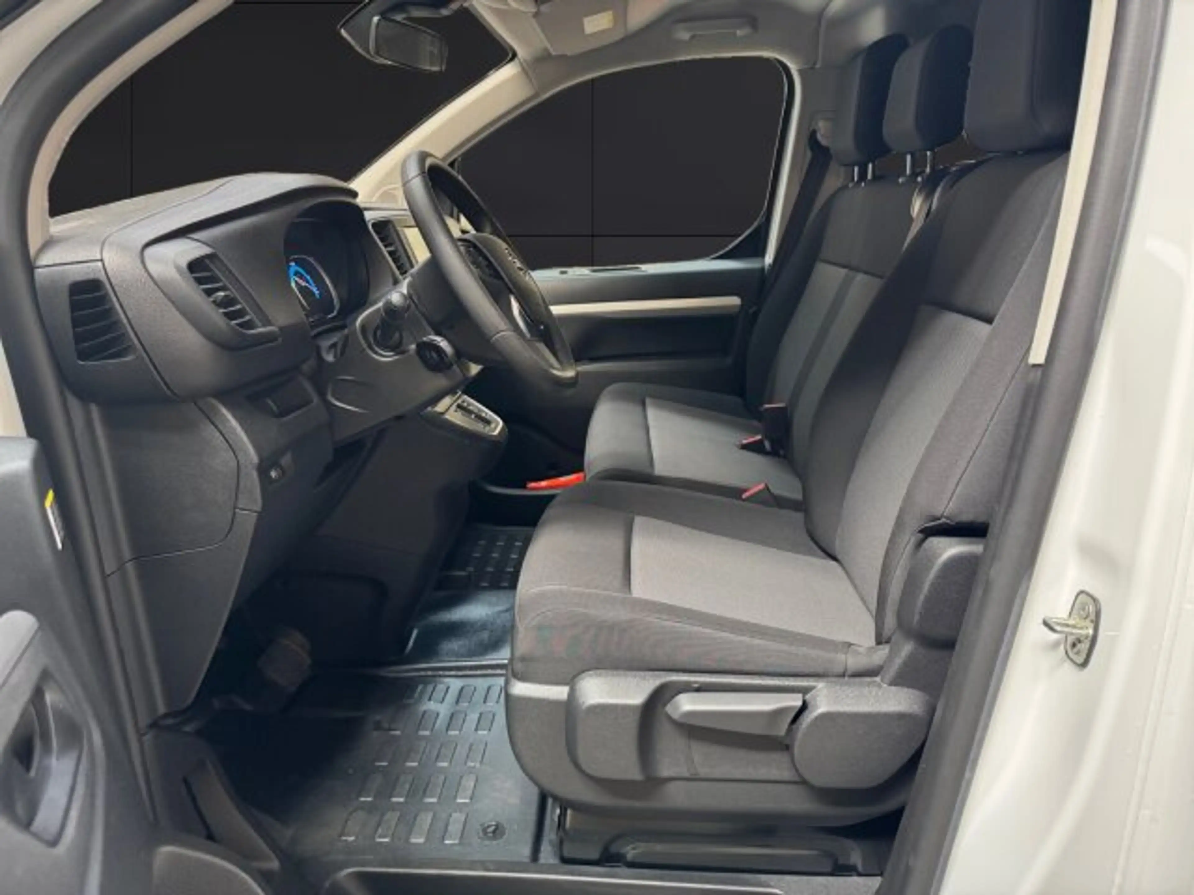 Opel Vivaro-e (SI) Vivaro -e 75kWh Basis Doppelkabine L3 (Vorlauffahrzeug Liefertermin erfragen) — photo 11