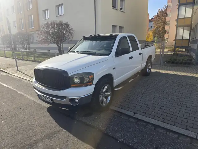 Dodge RAM 5,7 Hemi